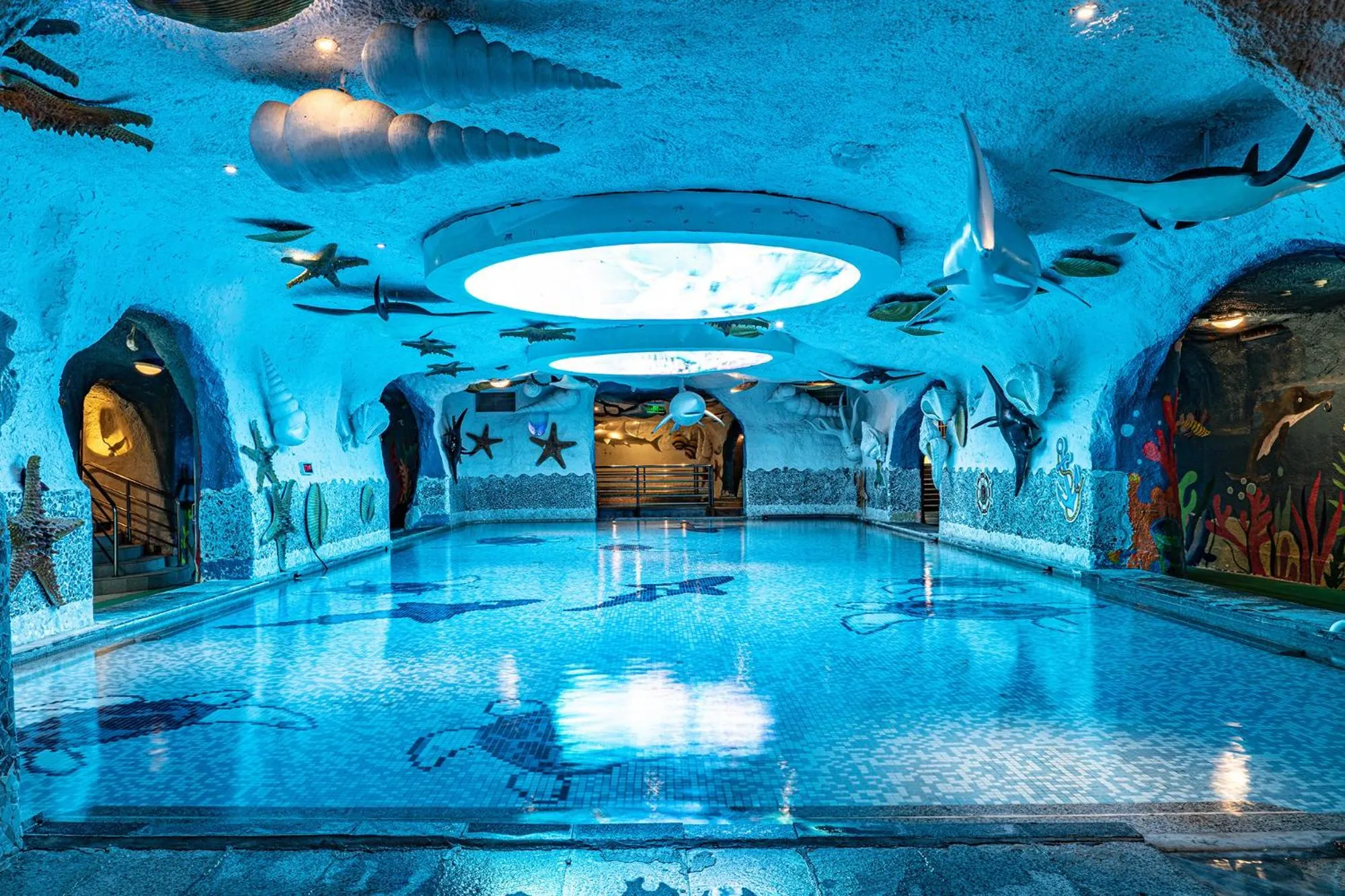 Aqua park in Holiday Inn Express Chengdu Wenjiang Hotspring by IHG