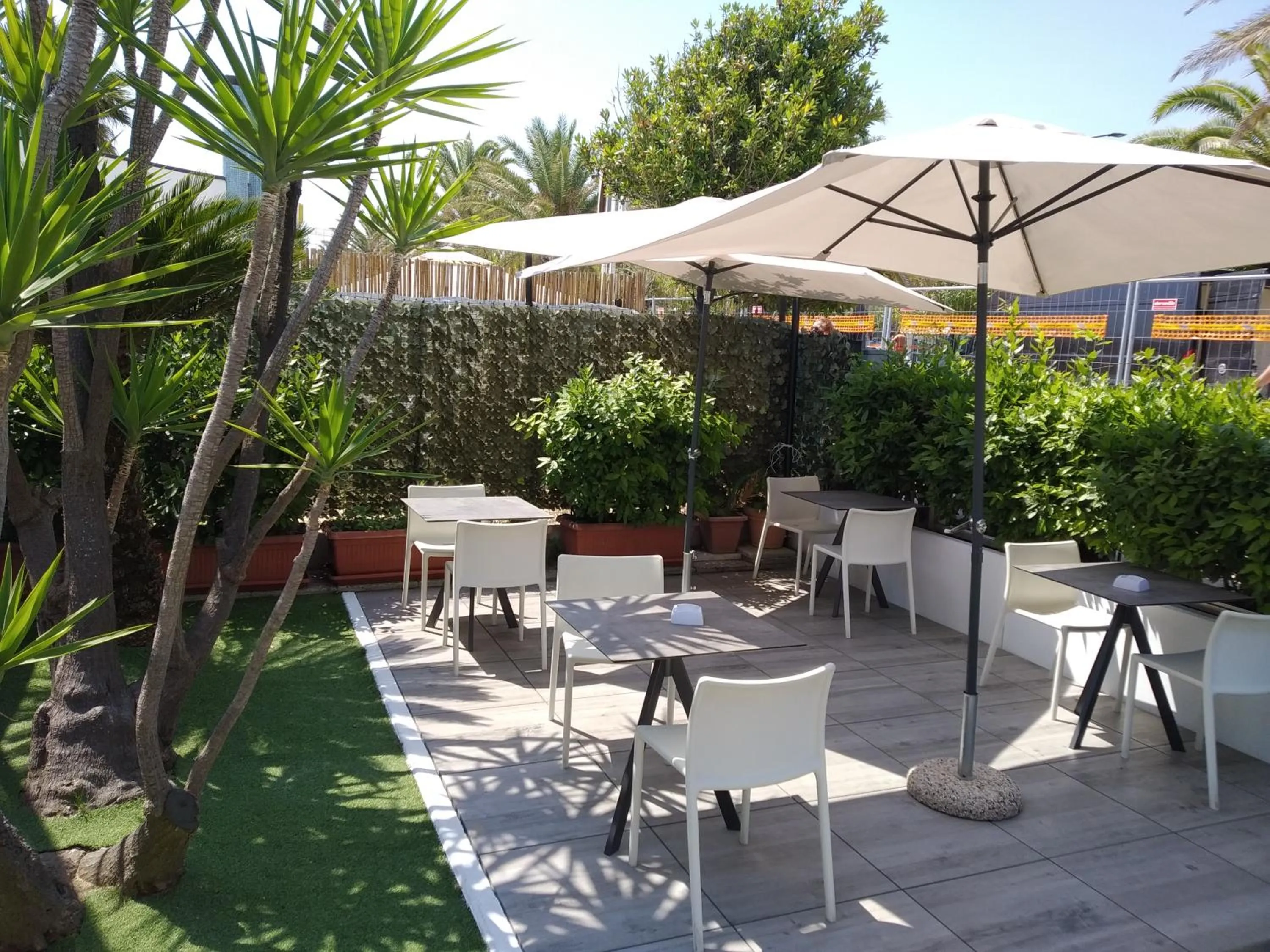 Restaurant/places to eat in L'ATTICO Bed & Breakfast