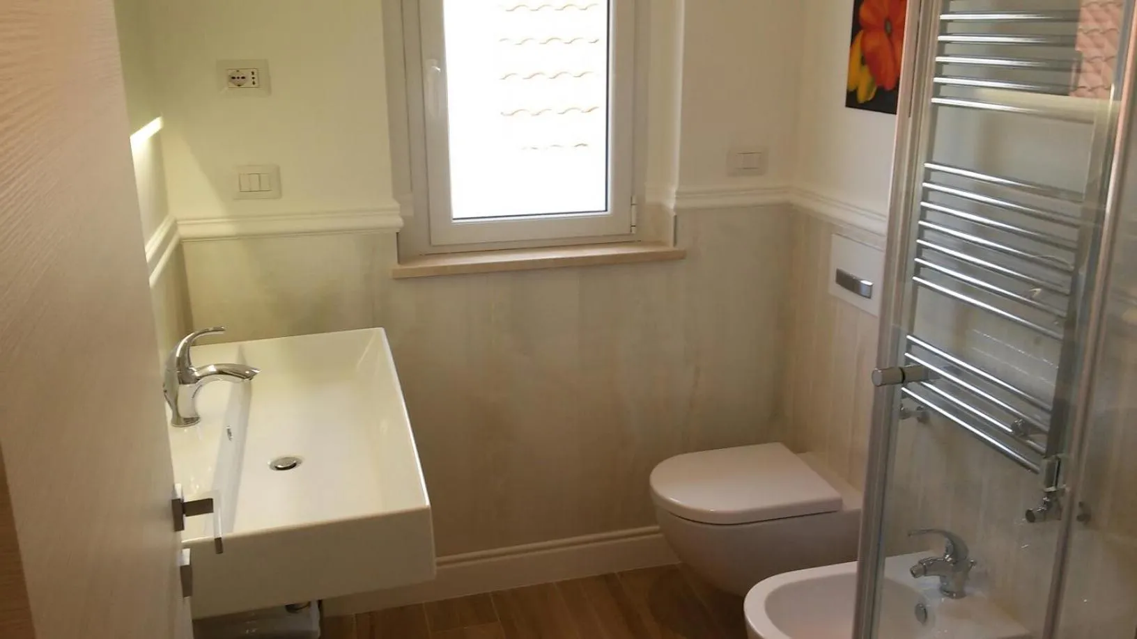 Bathroom in L'ATTICO Bed & Breakfast