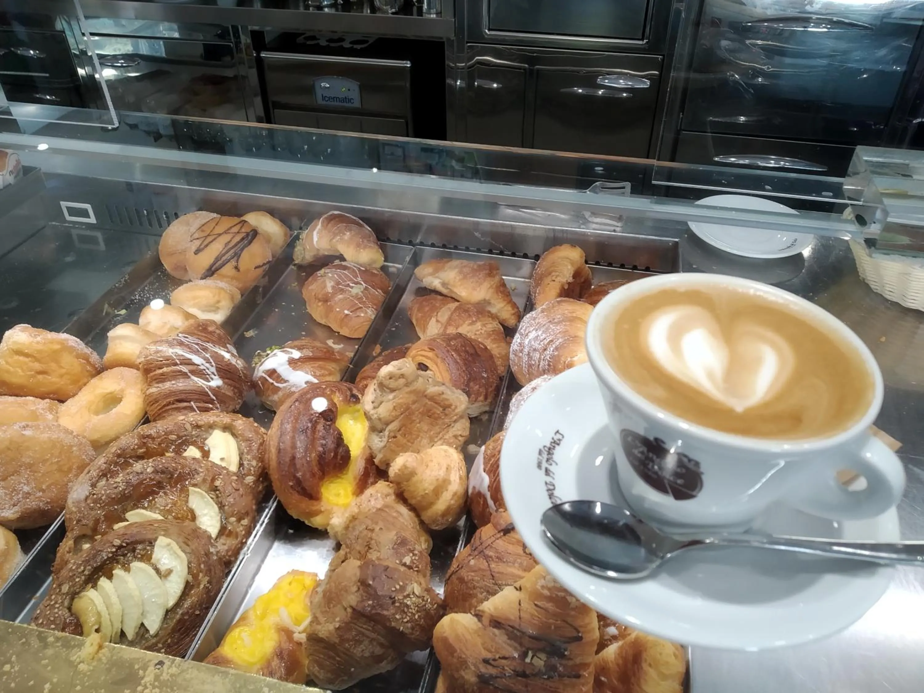 Breakfast in L'ATTICO Bed & Breakfast