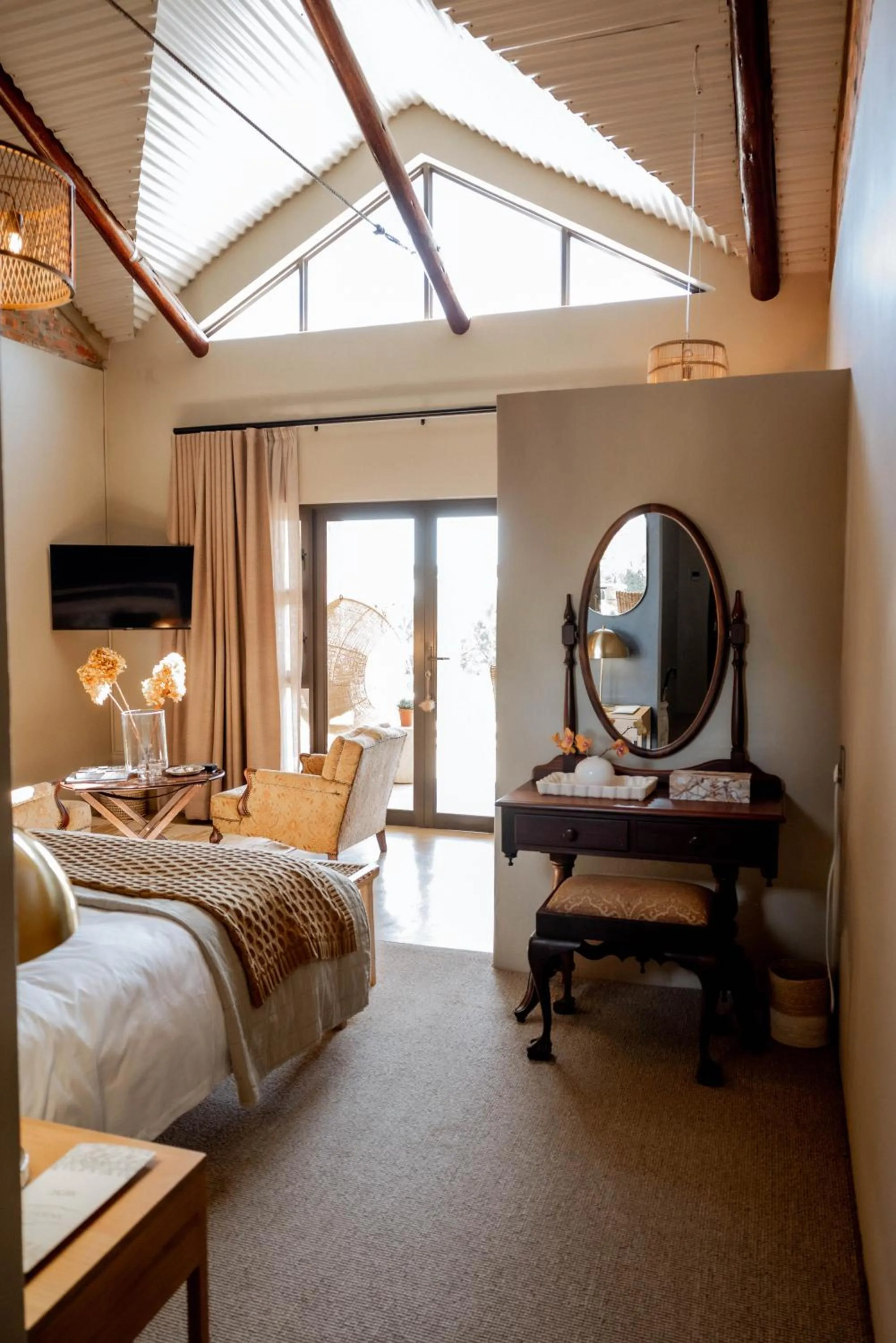 Photo of the whole room, Bed in Andes Clarens Guesthouse