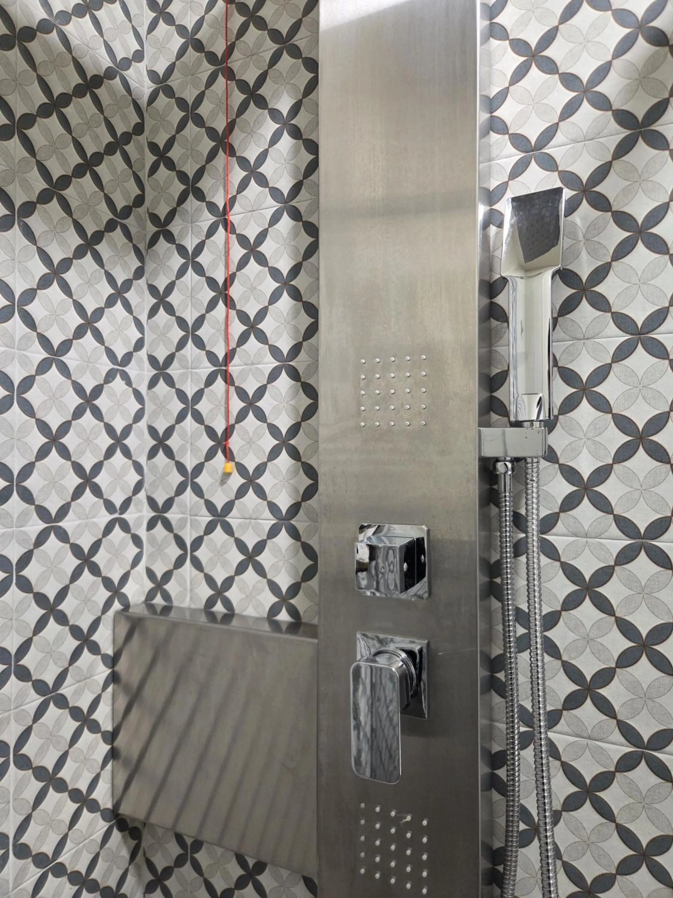 Shower in Corso Italia Rooms