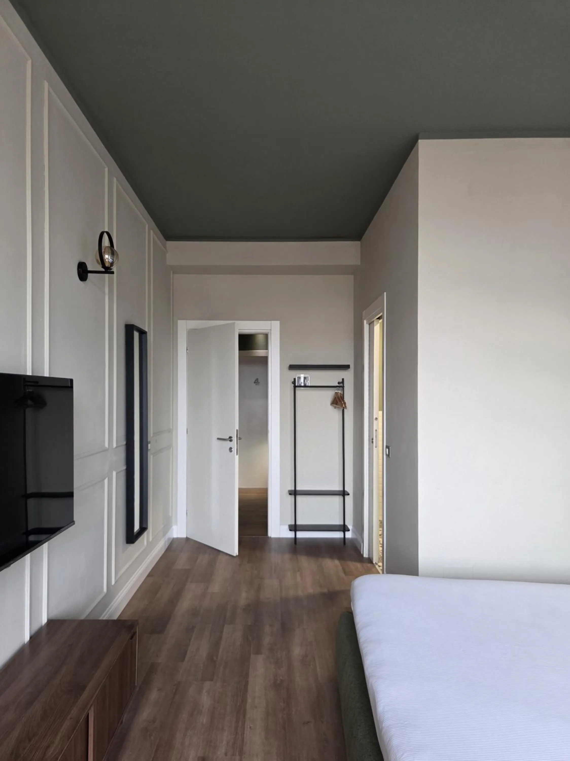 TV and multimedia, Bed in Corso Italia Rooms