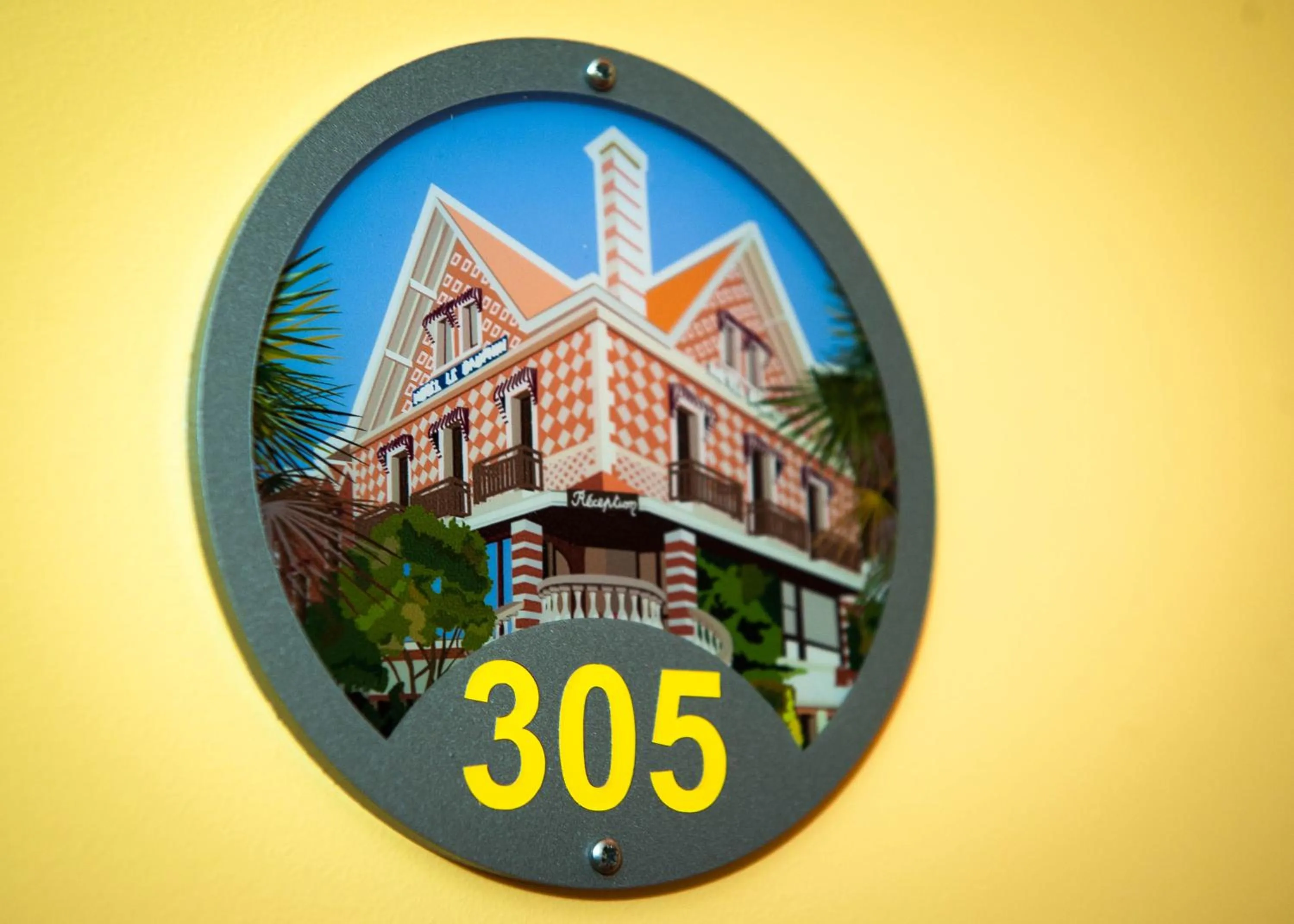 Decorative detail in Hôtel Le Dauphin