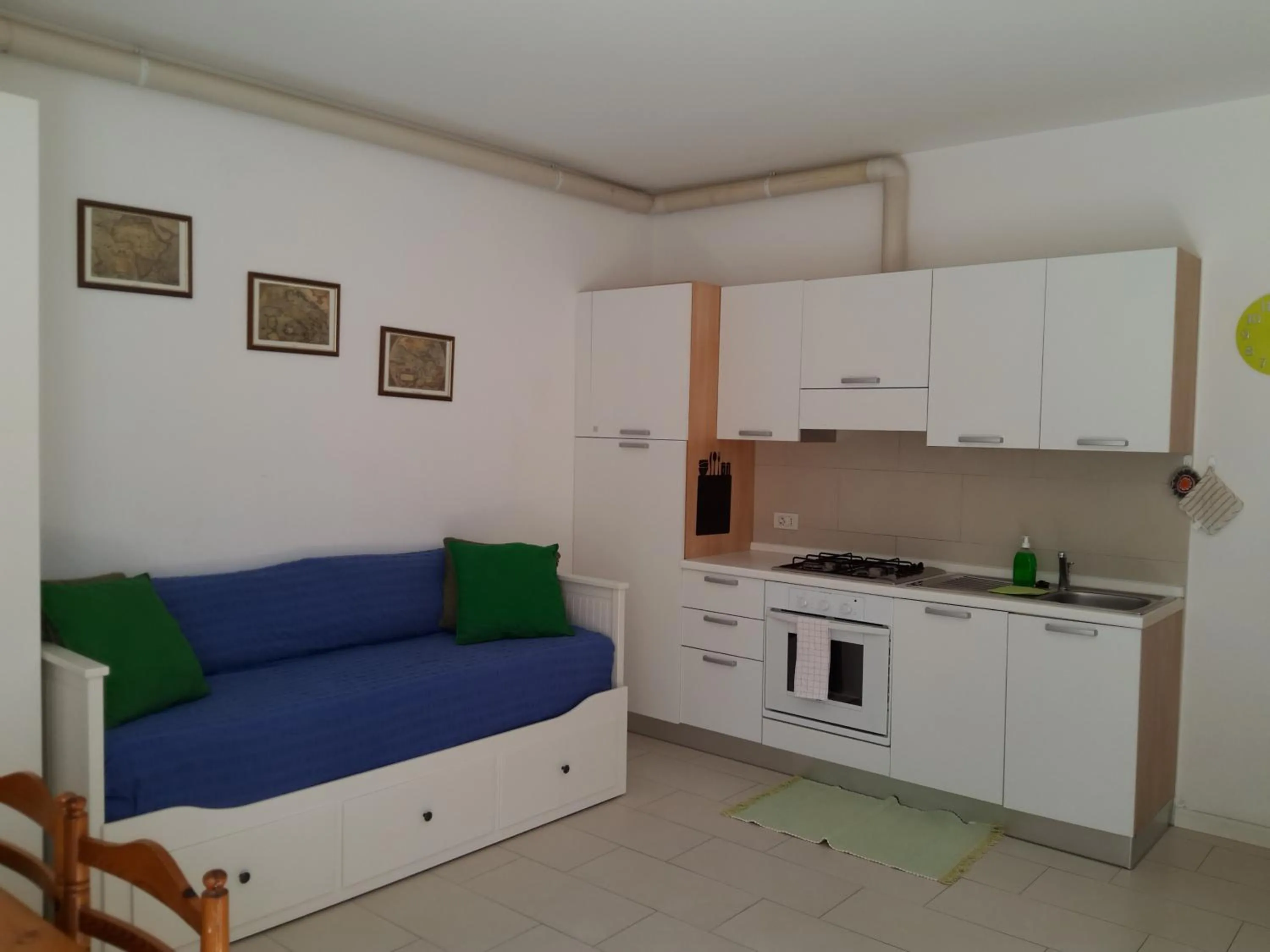 Kitchen or kitchenette in Villa Flora