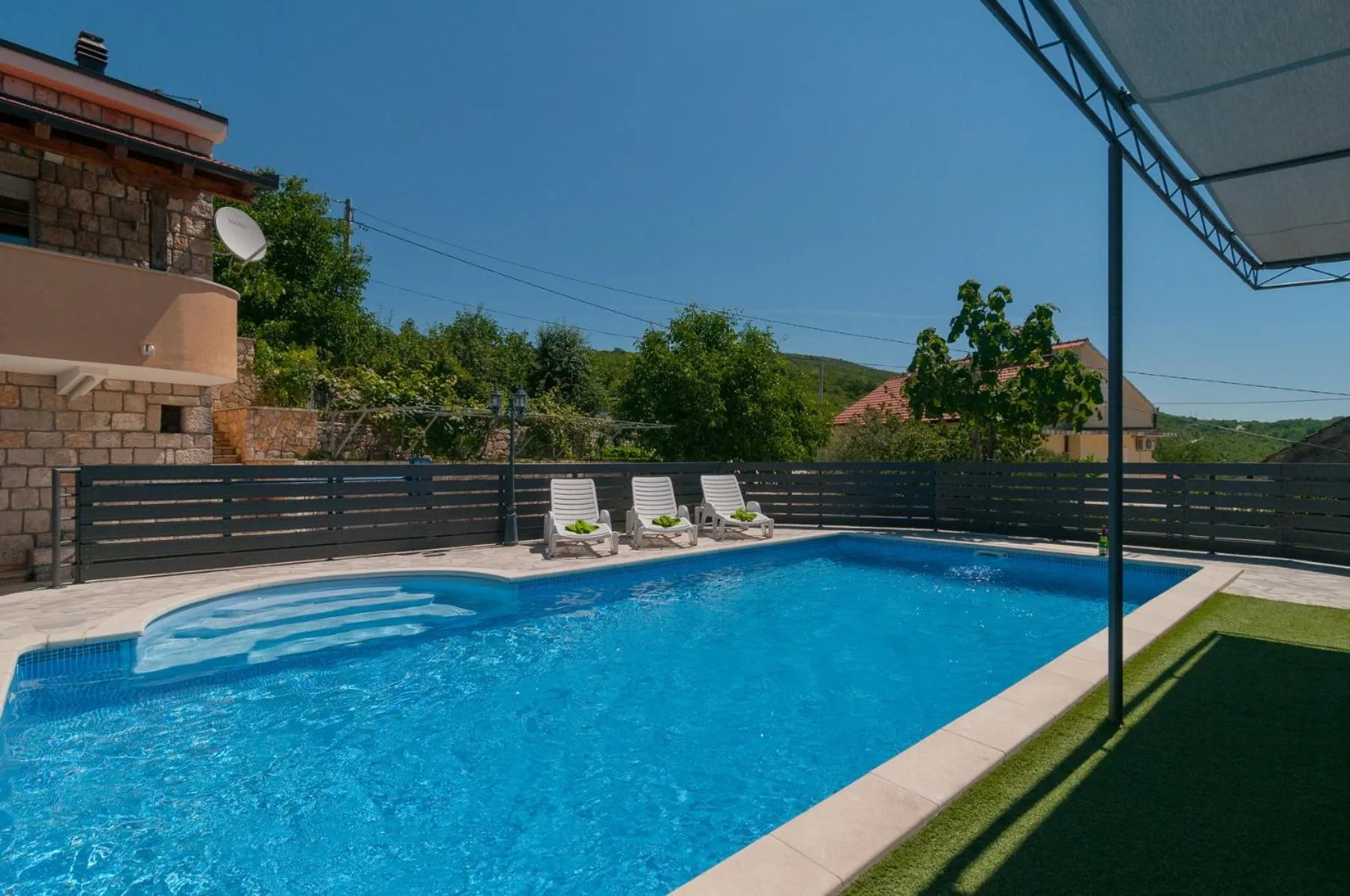 Swimming pool in Holiday Home Mateovi Dvori