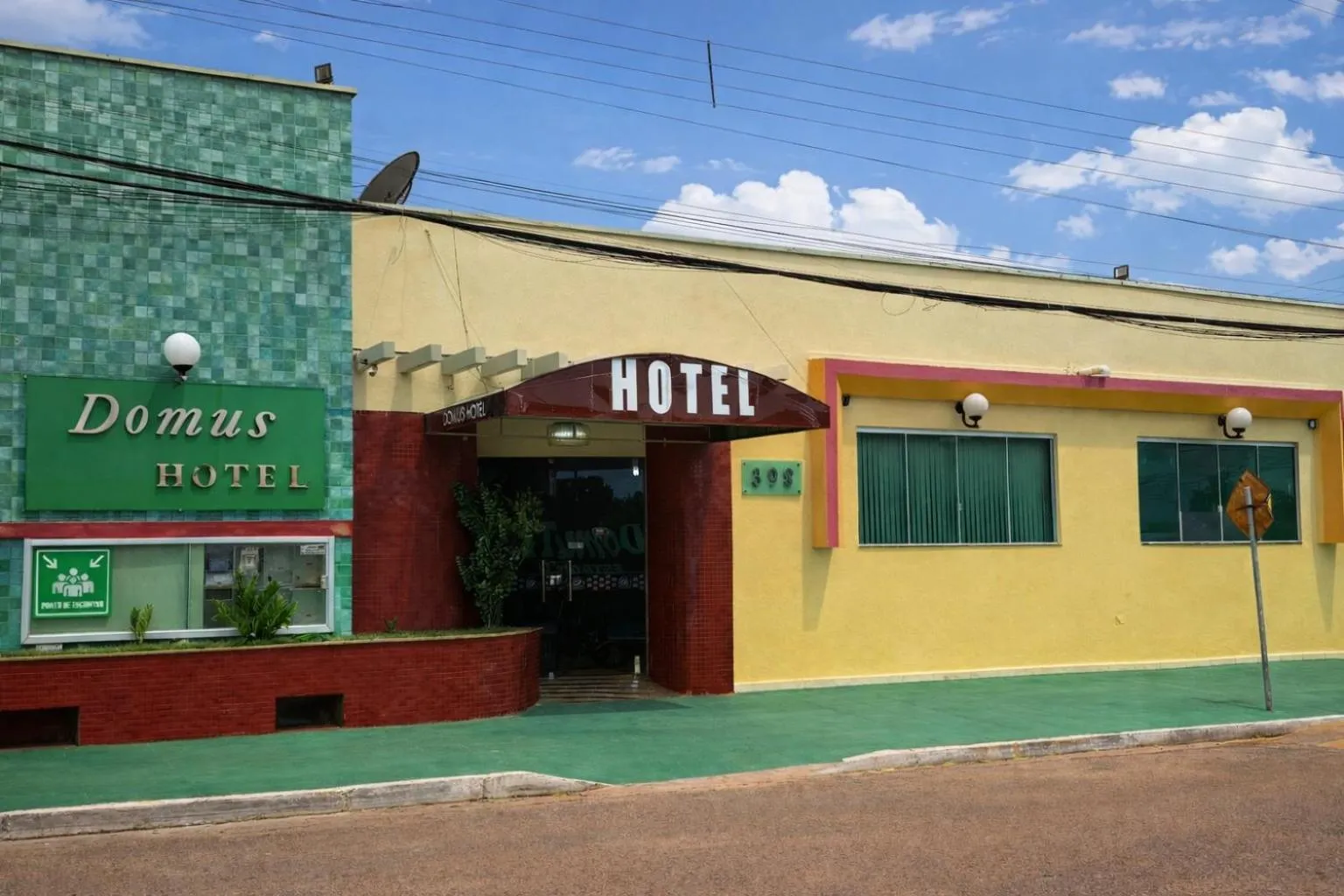 Facade/entrance in Domus Hotel Trindade - Canaã dos Carajás
