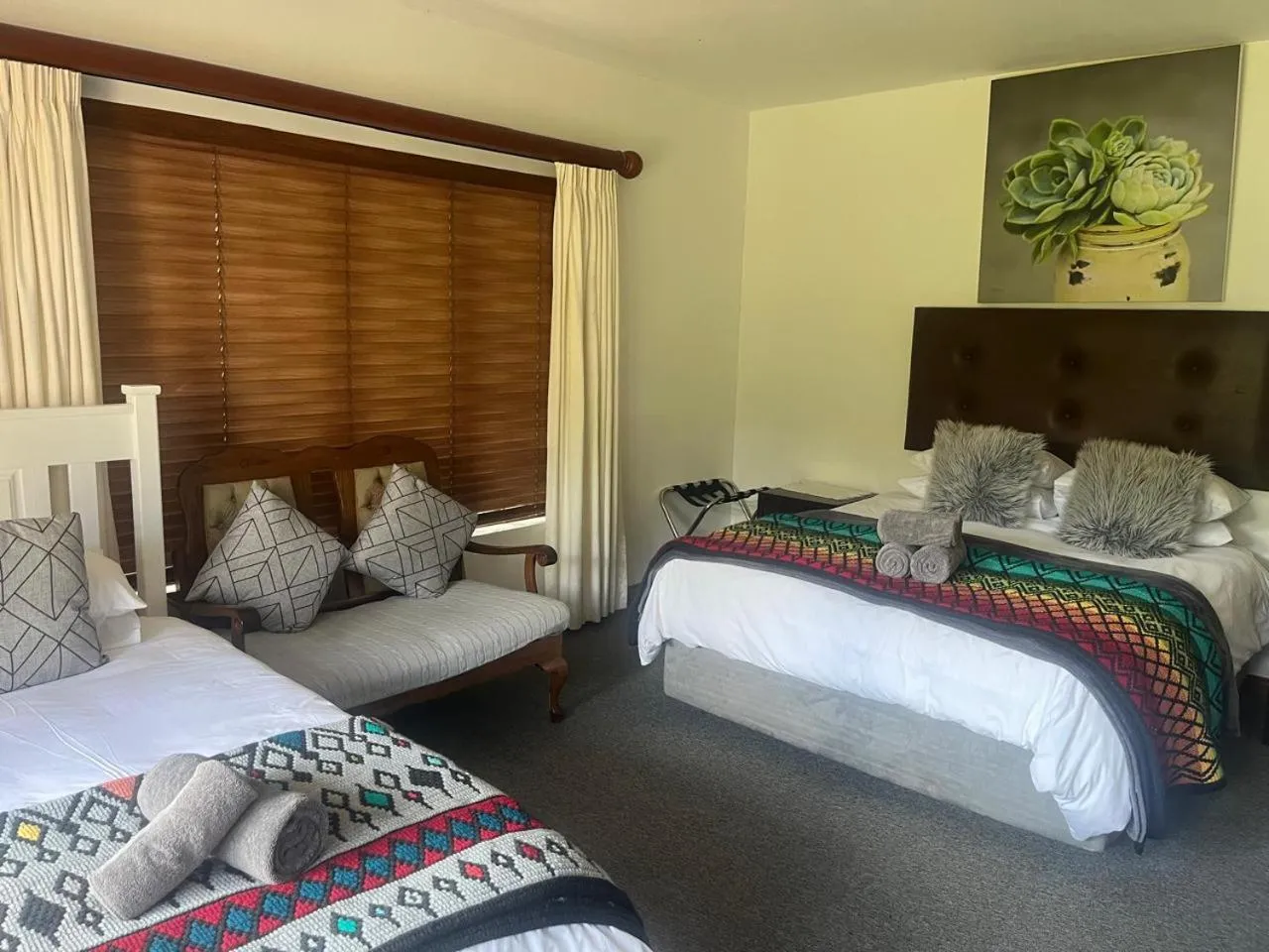 Bedroom, Bed in Aan de Bergen