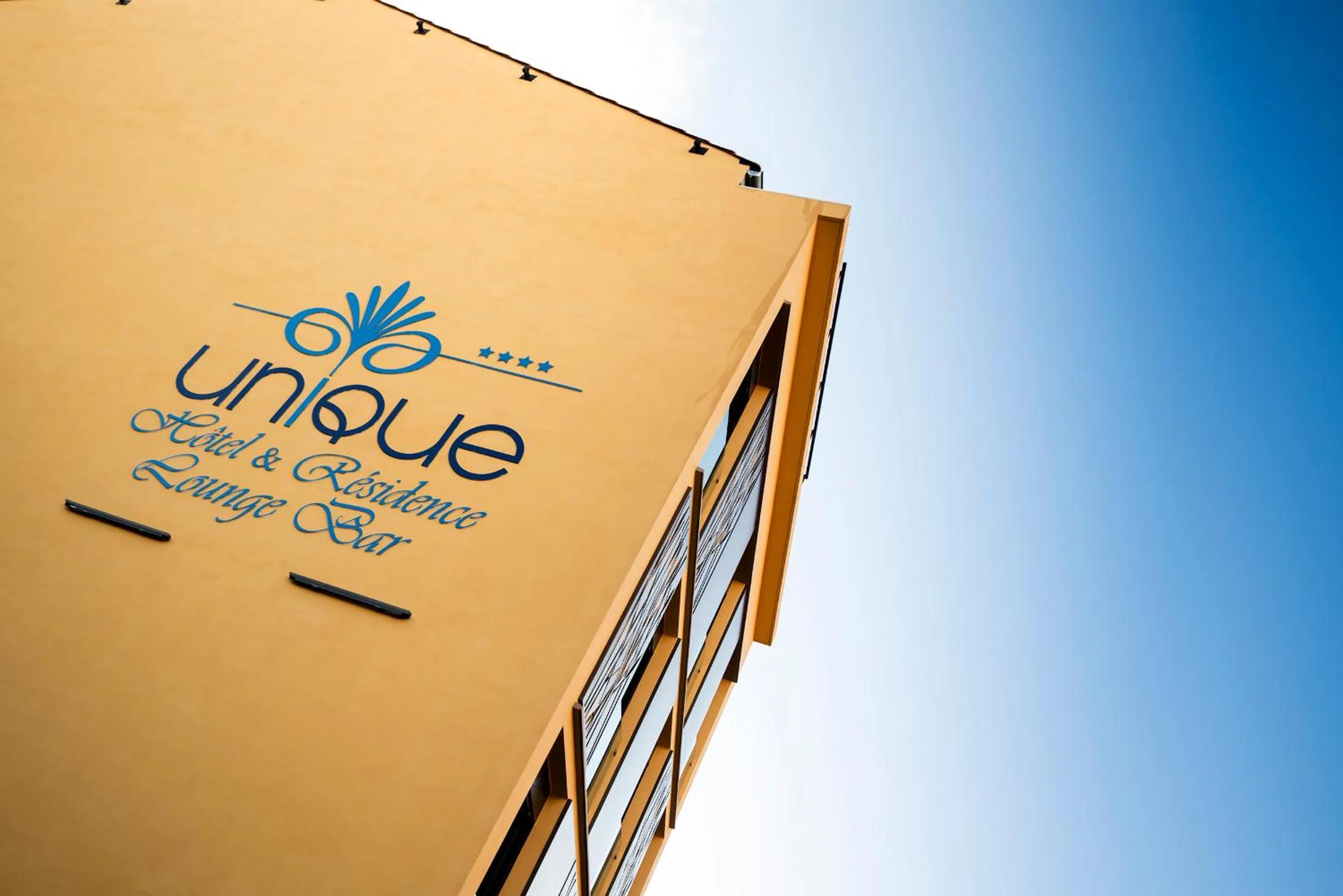 Facade/entrance in Unique Hôtel Résidence & Spa