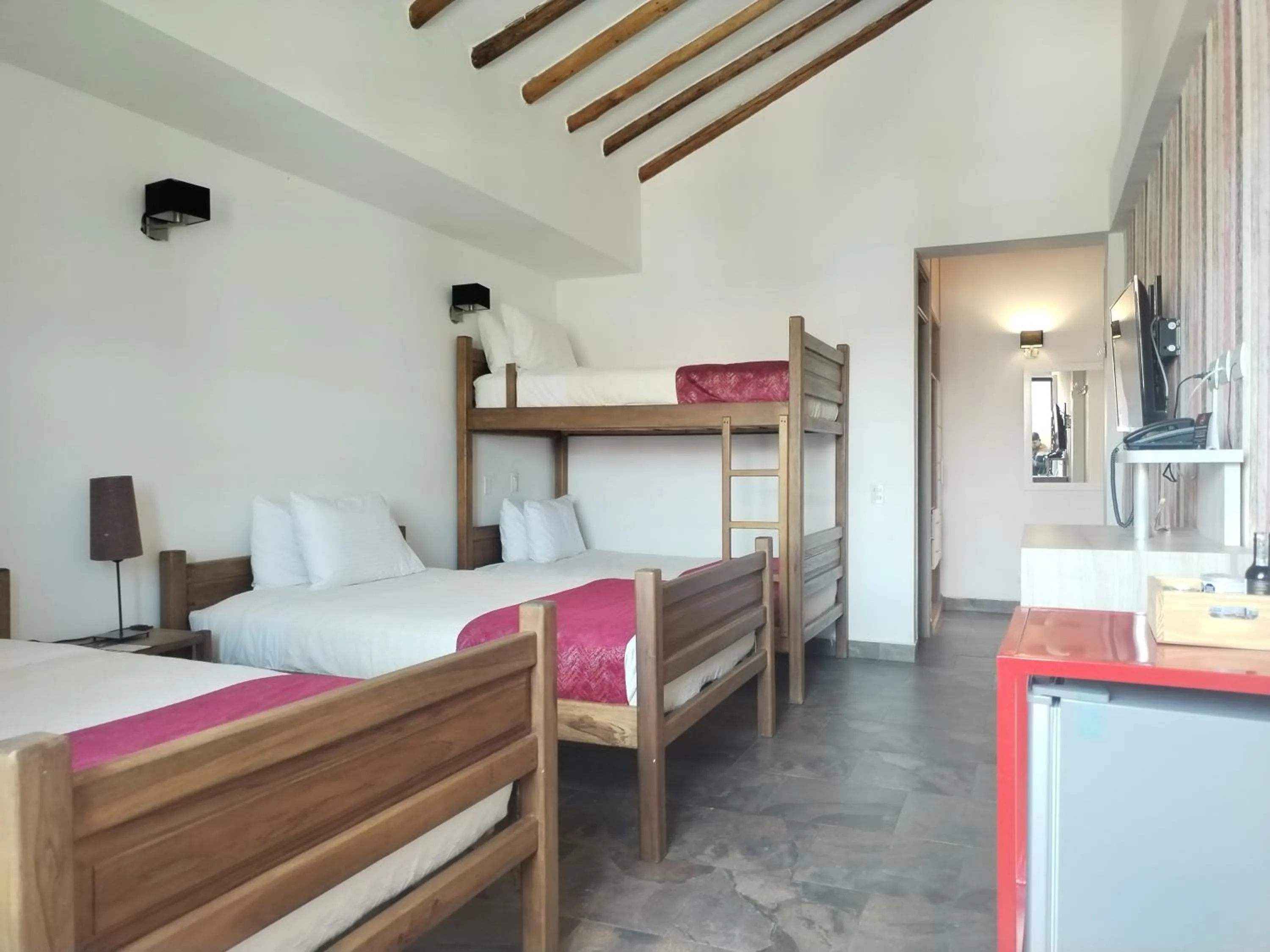 Decorative detail, Bed in Hotel Capitan Ricaurte