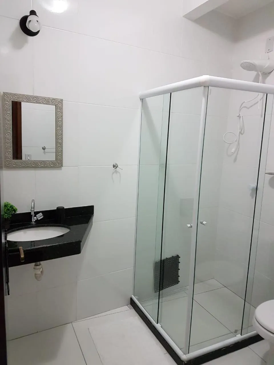 Bathroom in Hope Pousada