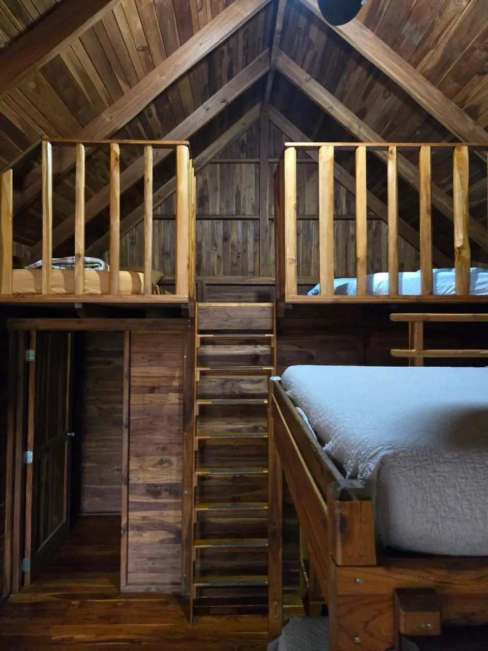 Property building, Bed in Hotel Cabañas La Teca