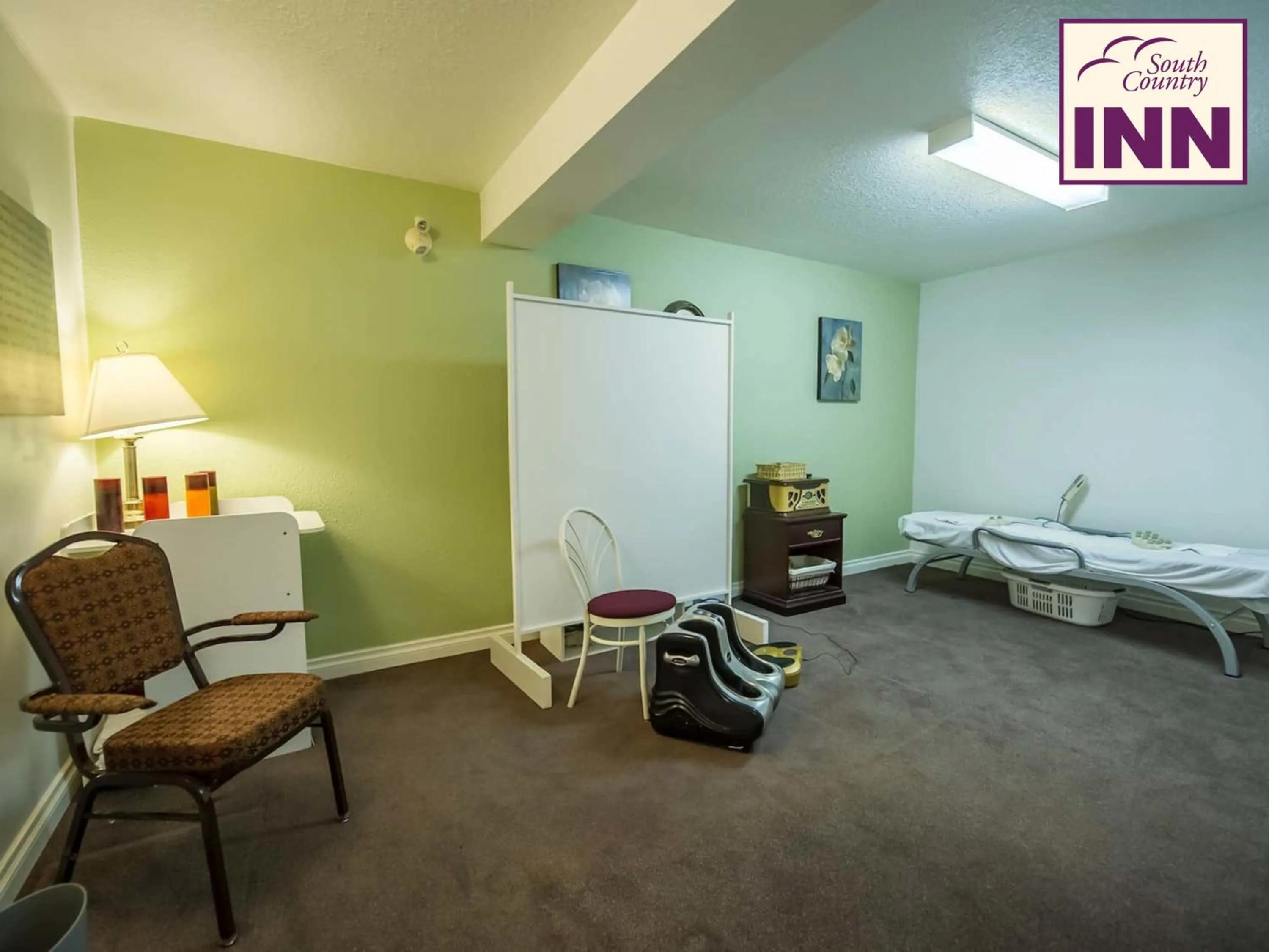 Massage, Bed in South Country Inn