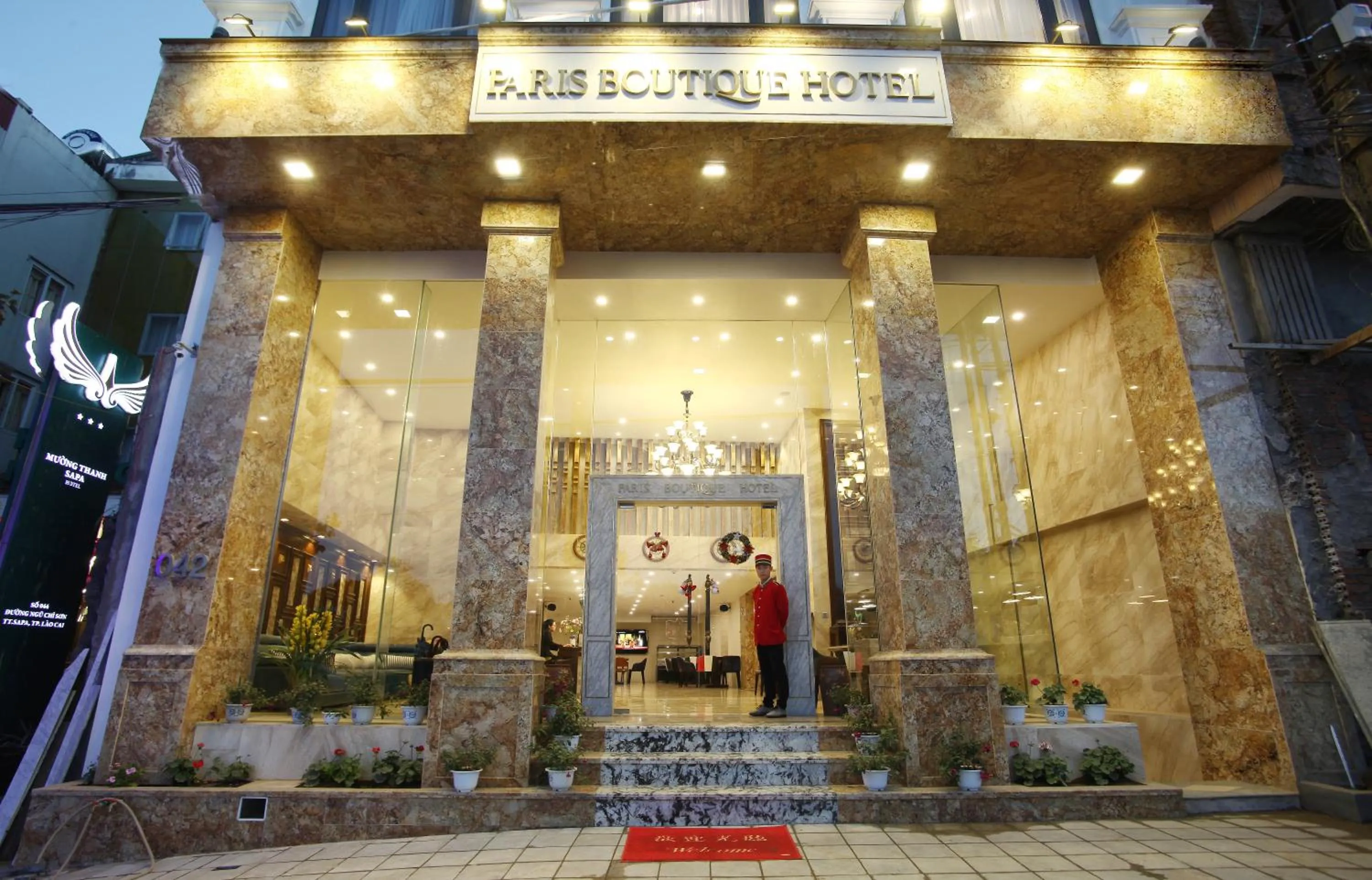 Facade/entrance in Paris Boutique Hotel Sapa