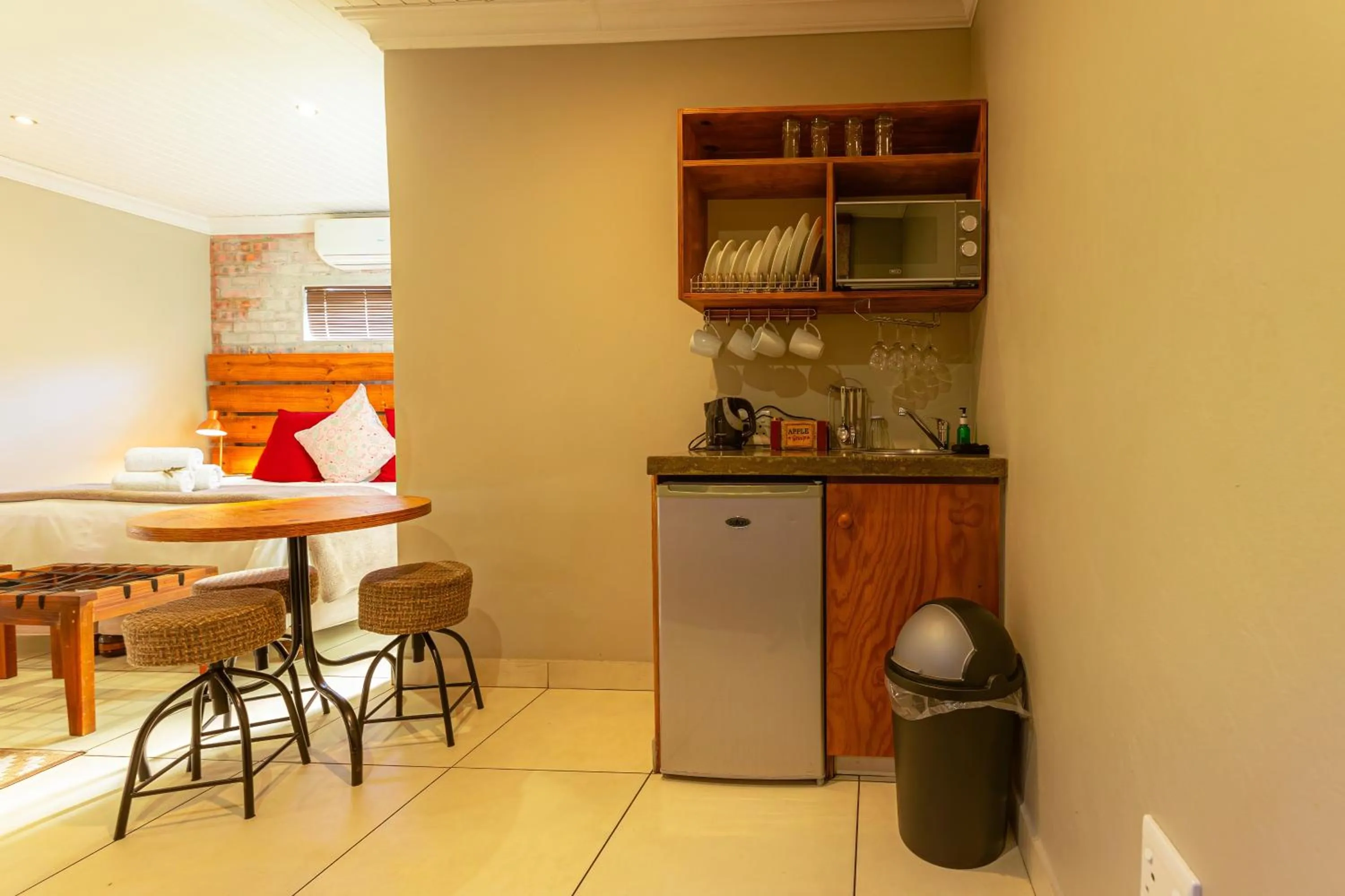 Coffee/tea facilities in Telos at Reitz