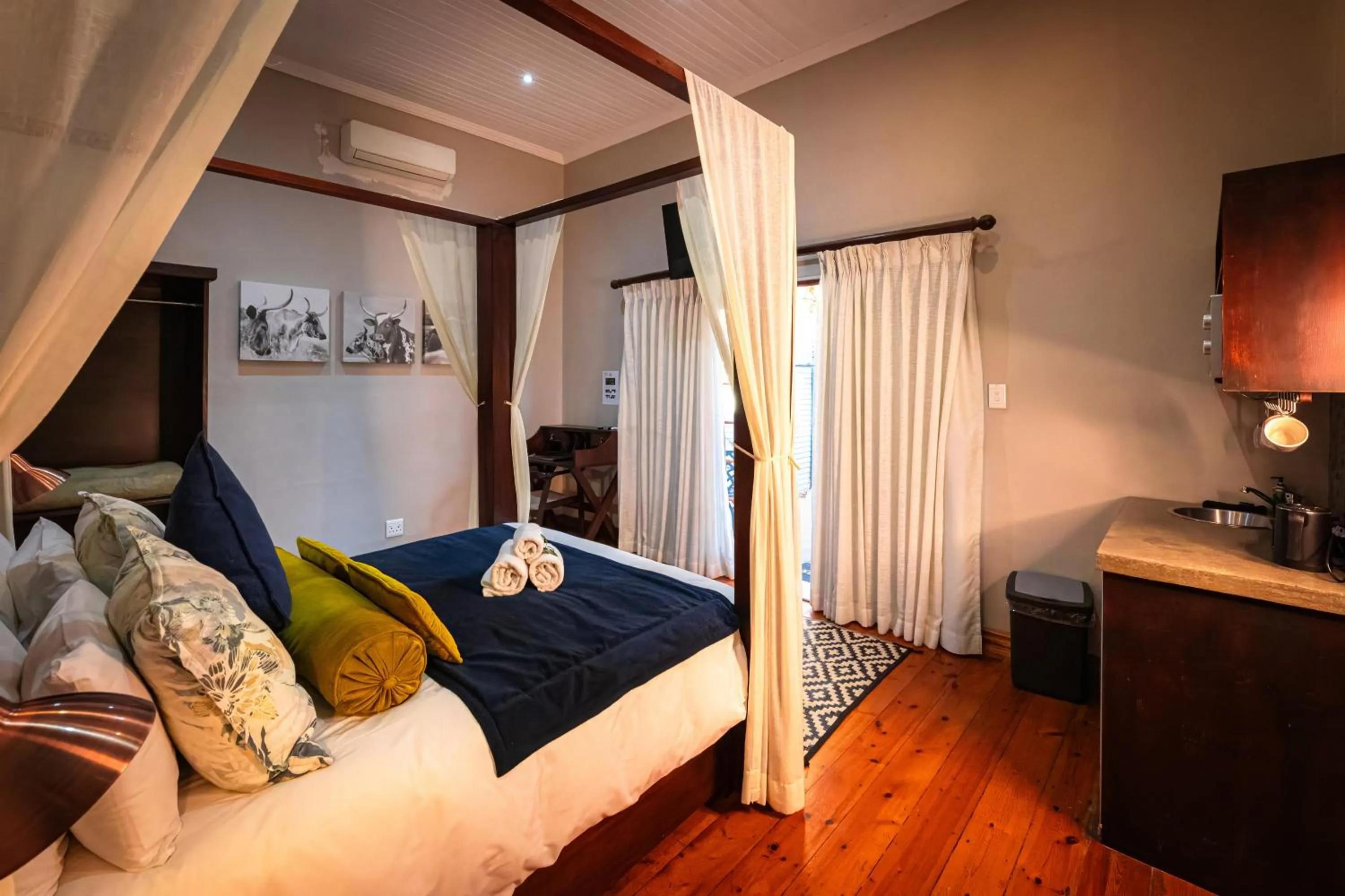 Bedroom, Bed in Telos at Reitz