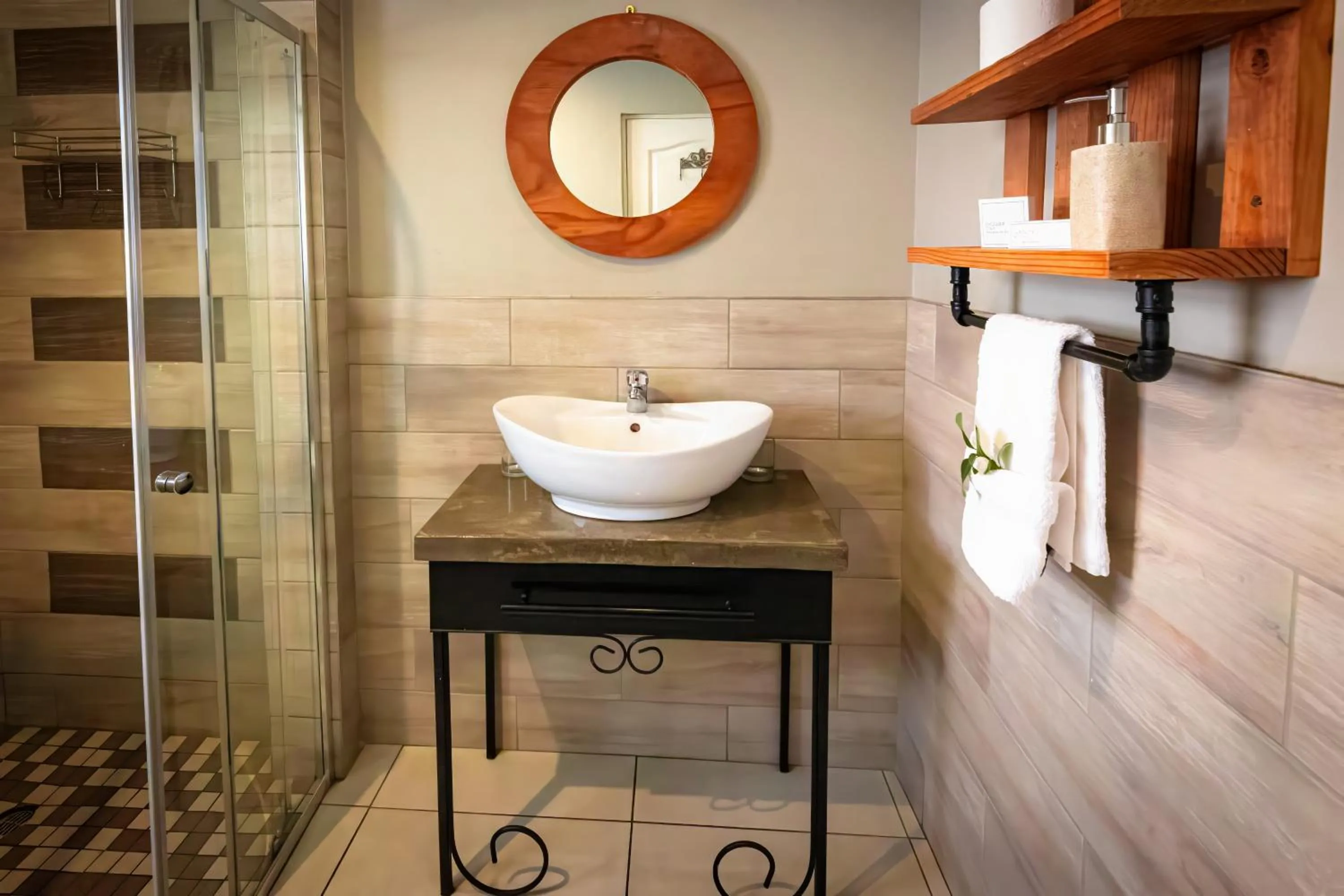 Bathroom in Telos at Reitz