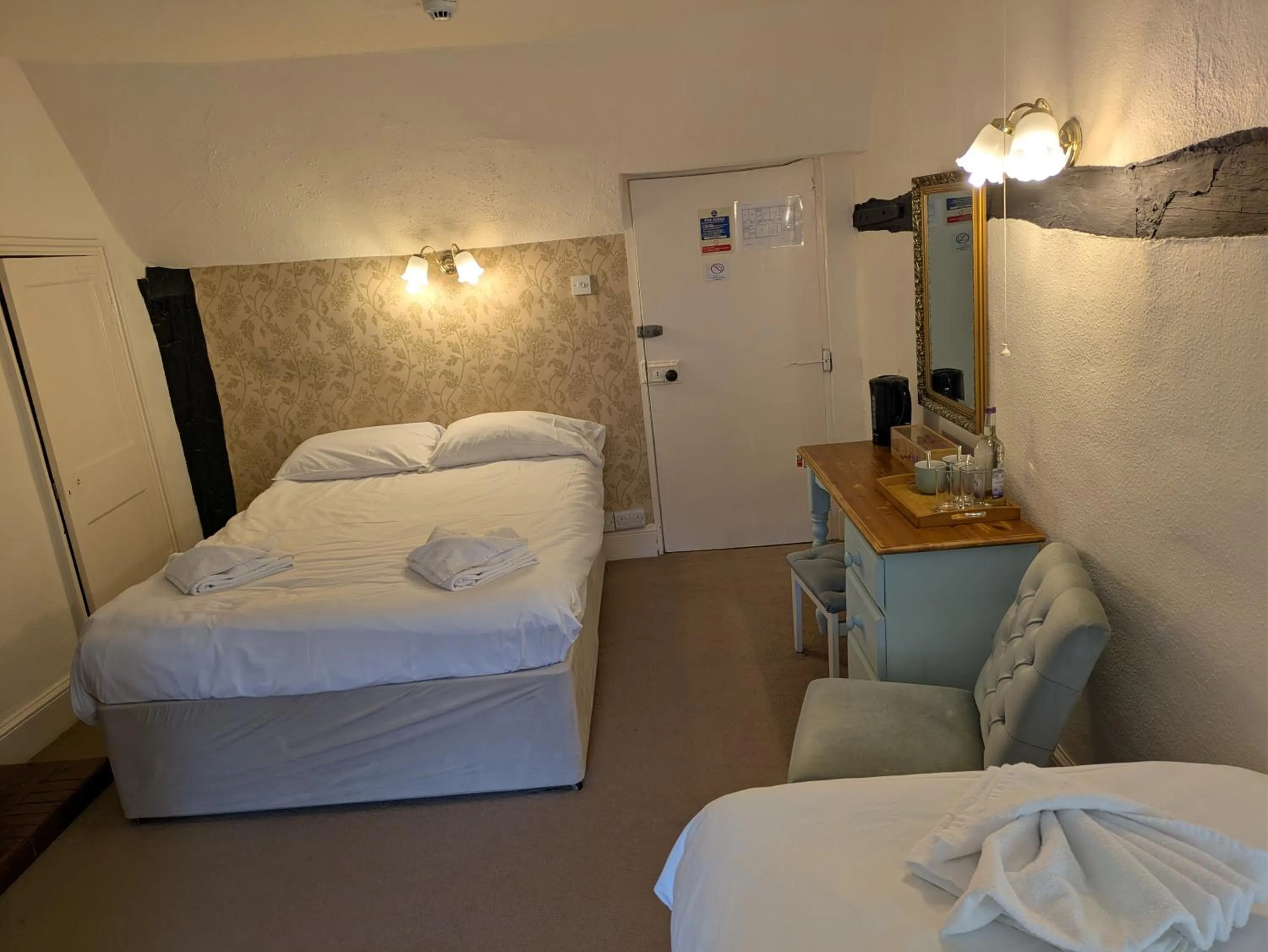 Bed in Chalk Farm LDC