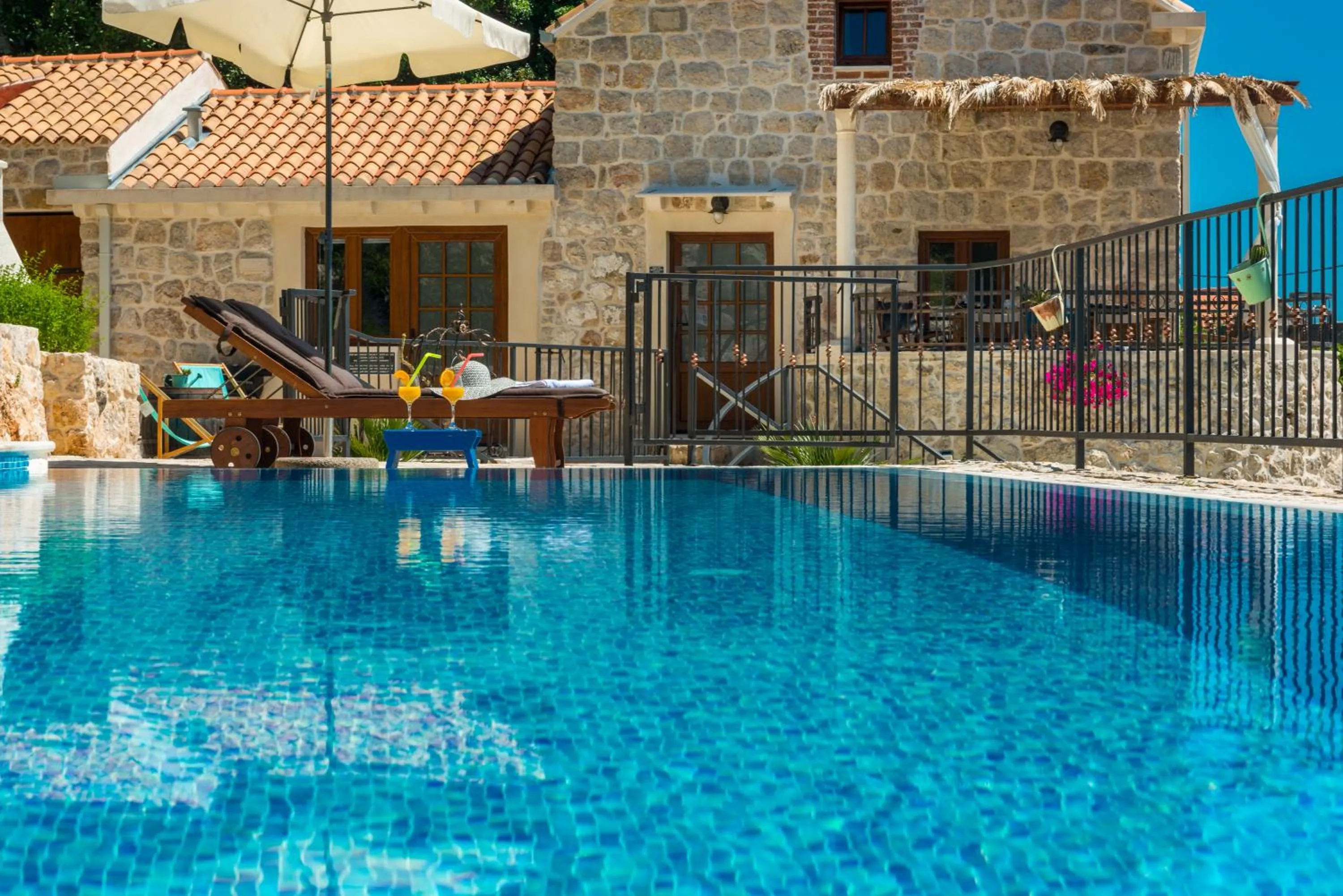 Villa Stone-Exceptional private Estate