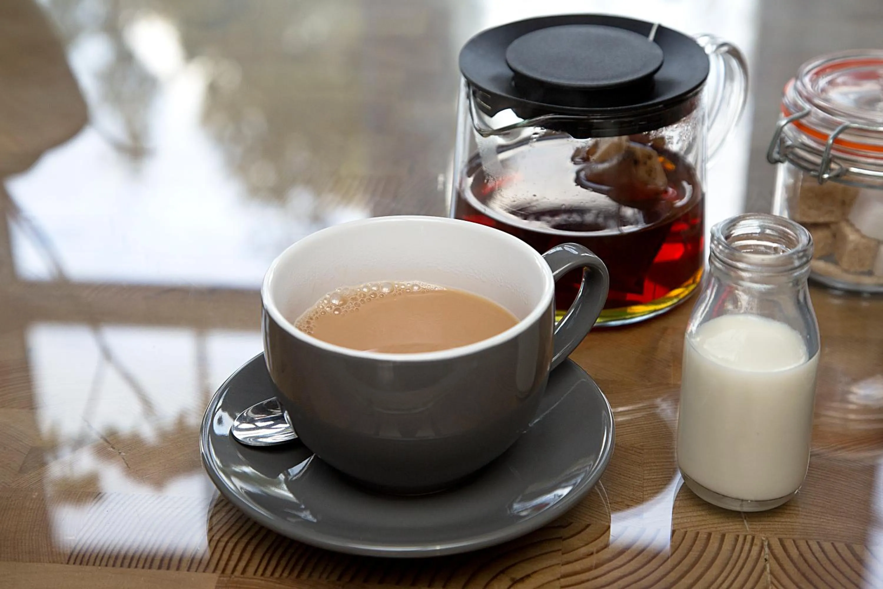 Restaurant/places to eat in The Maple Manor Hotel