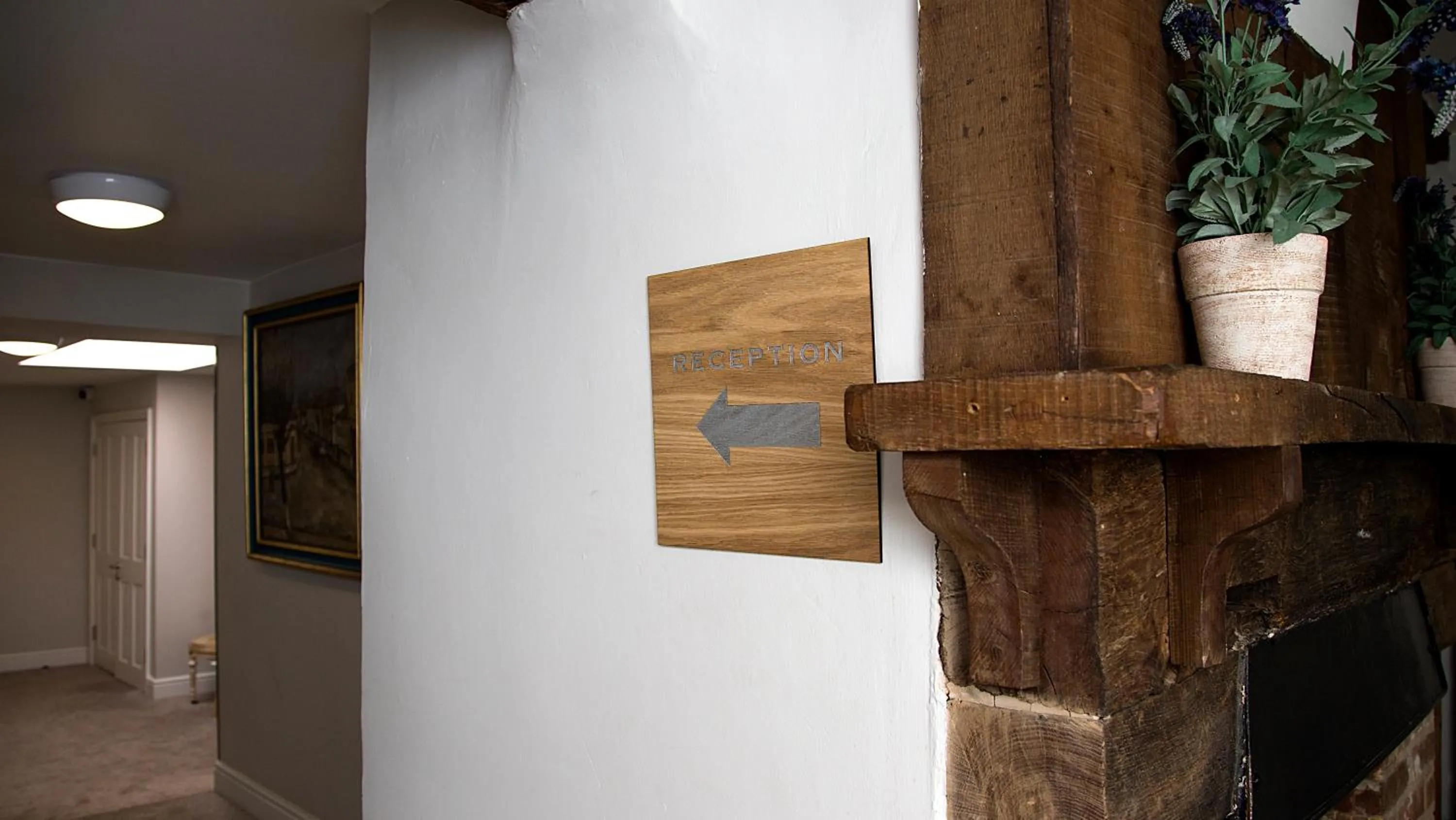 Decorative detail in The Maple Manor Hotel