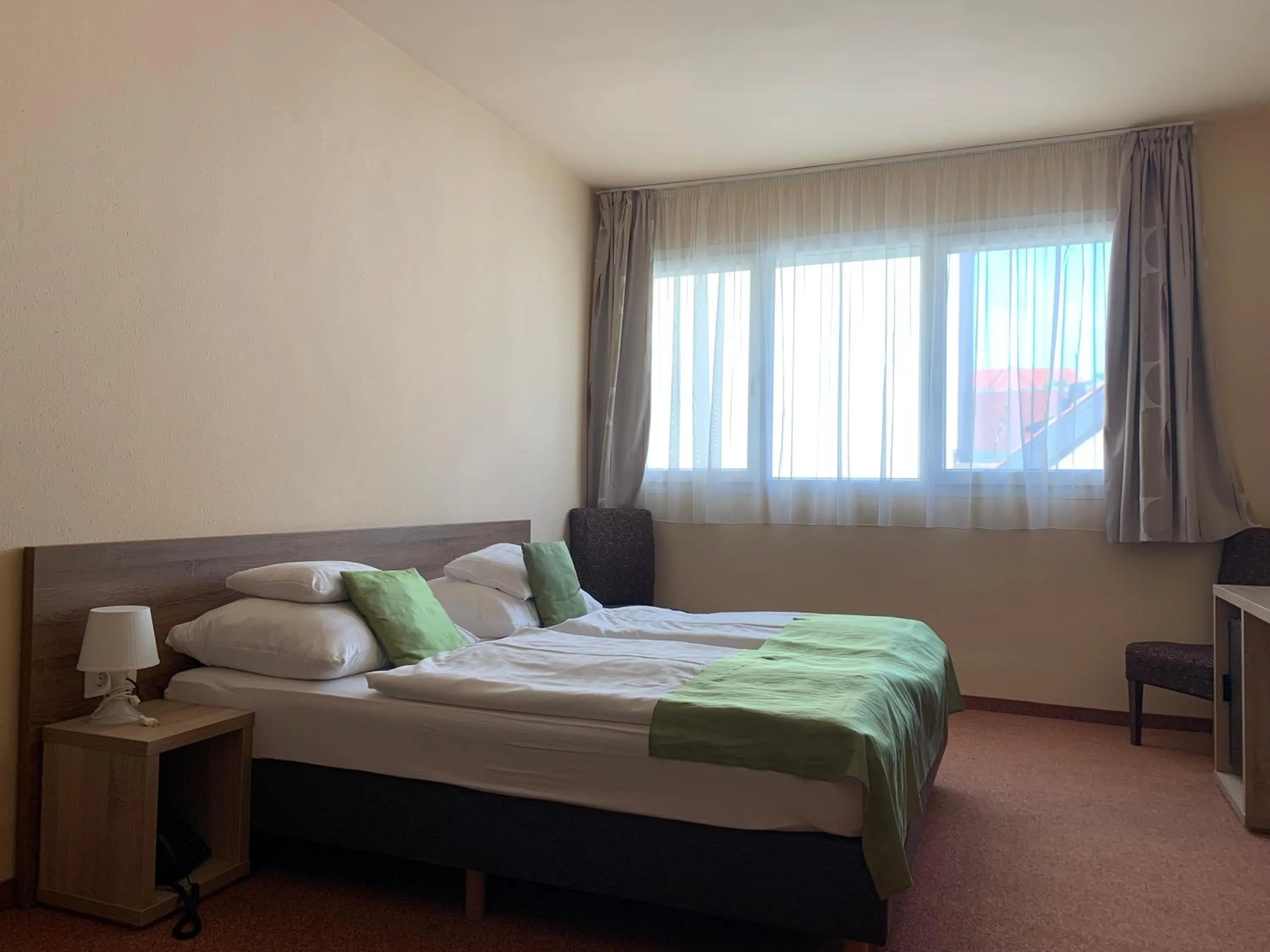 Photo of the whole room, Bed in Centrooms Eger