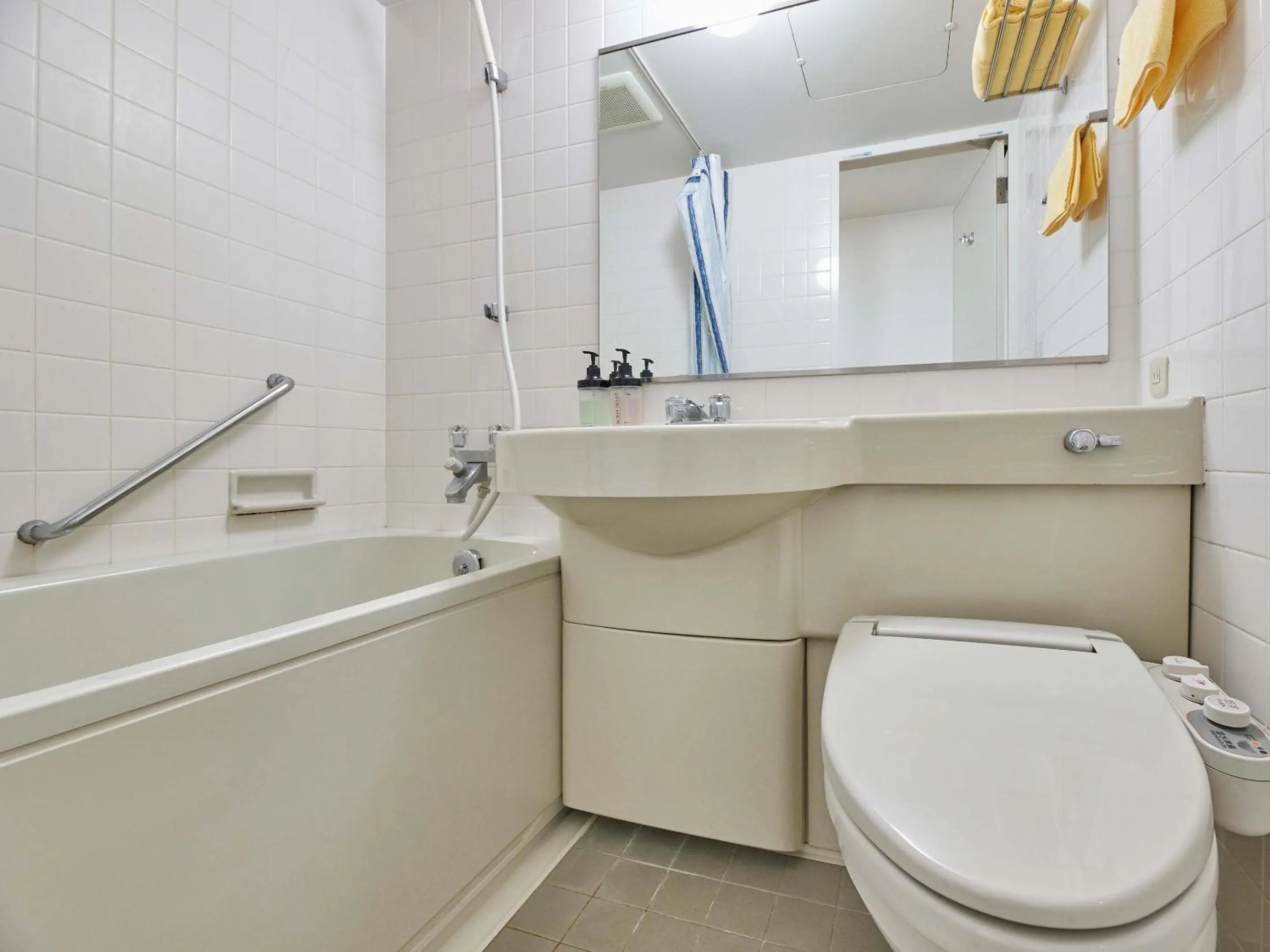 Shower in Kumagaya Royal Hotel Suzuki