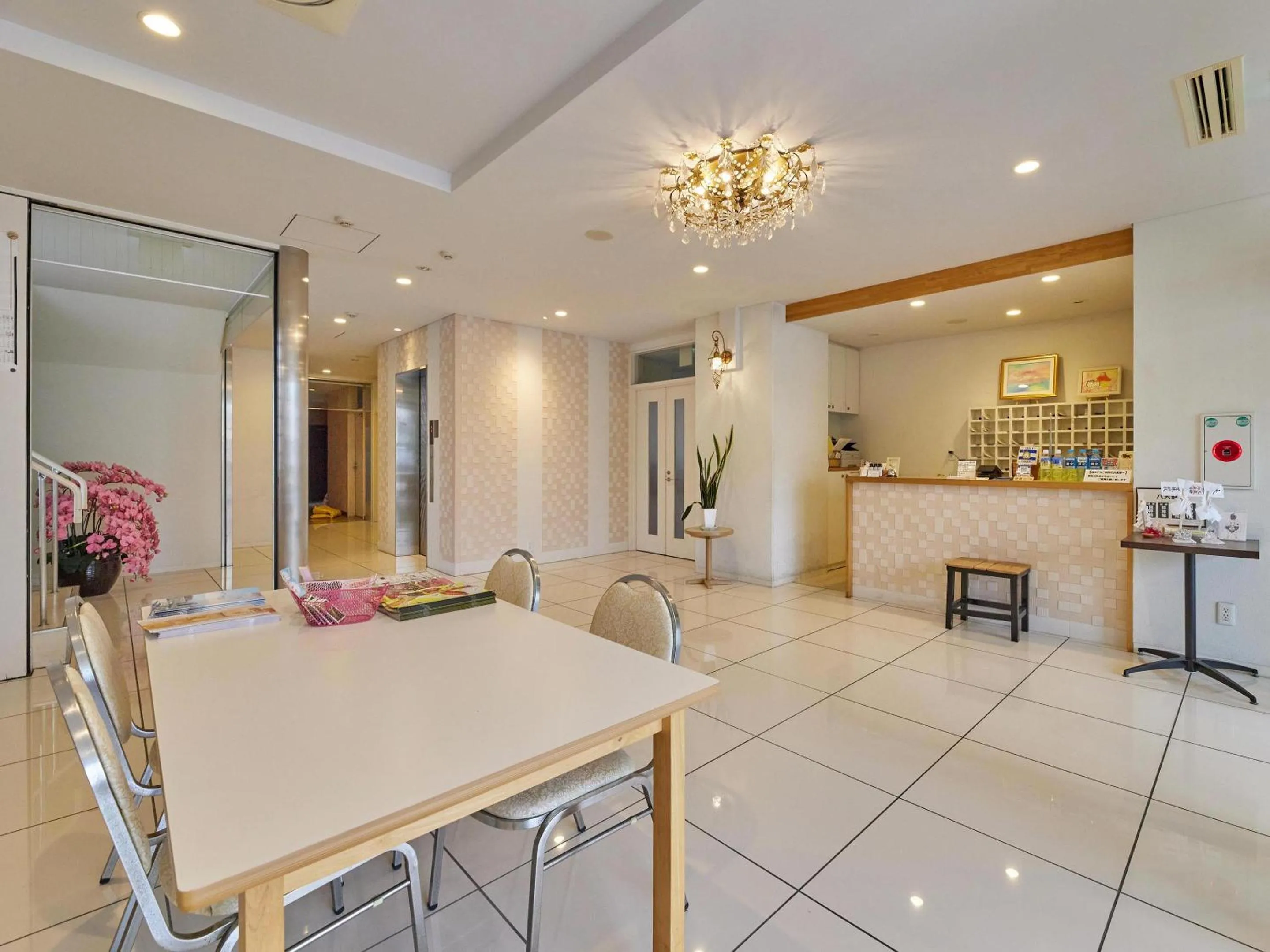 Lobby or reception in Kumagaya Royal Hotel Suzuki