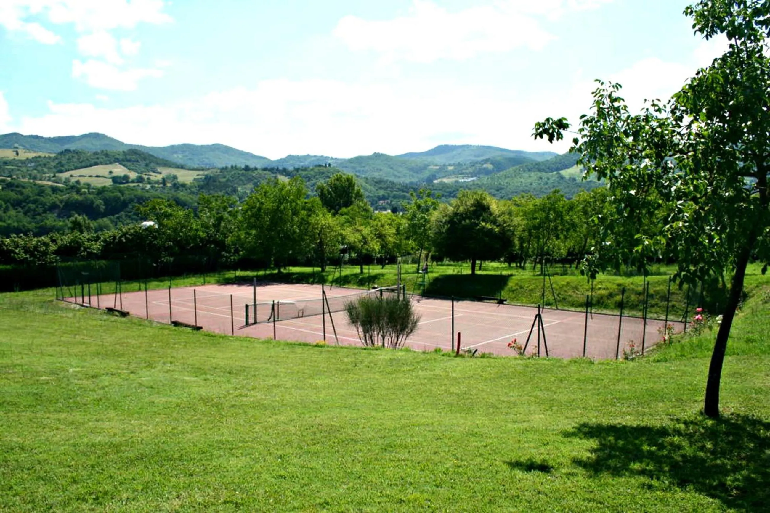 Sports in Villa Marisel