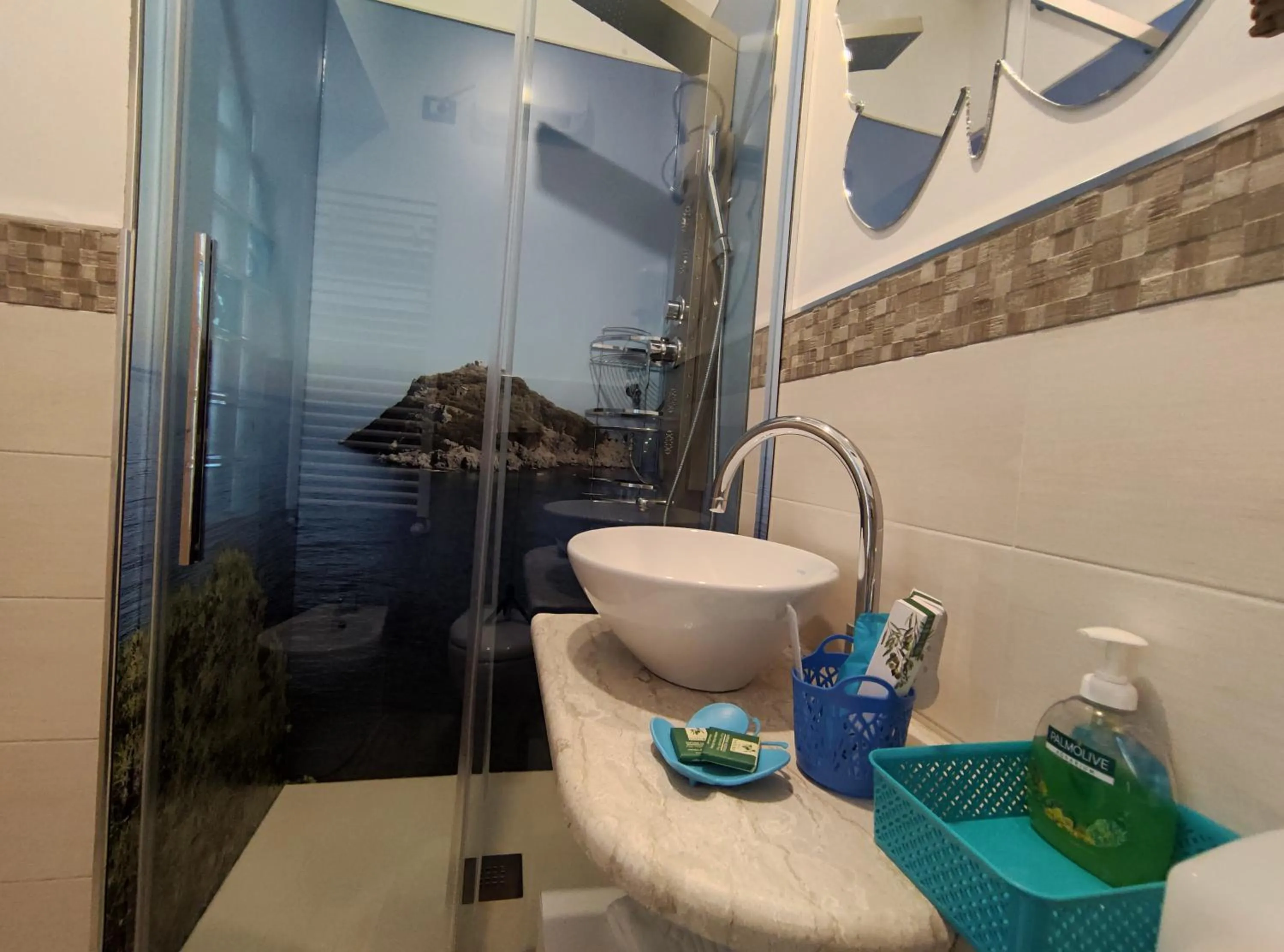 Shower in B&B Elfo degli Ulivi