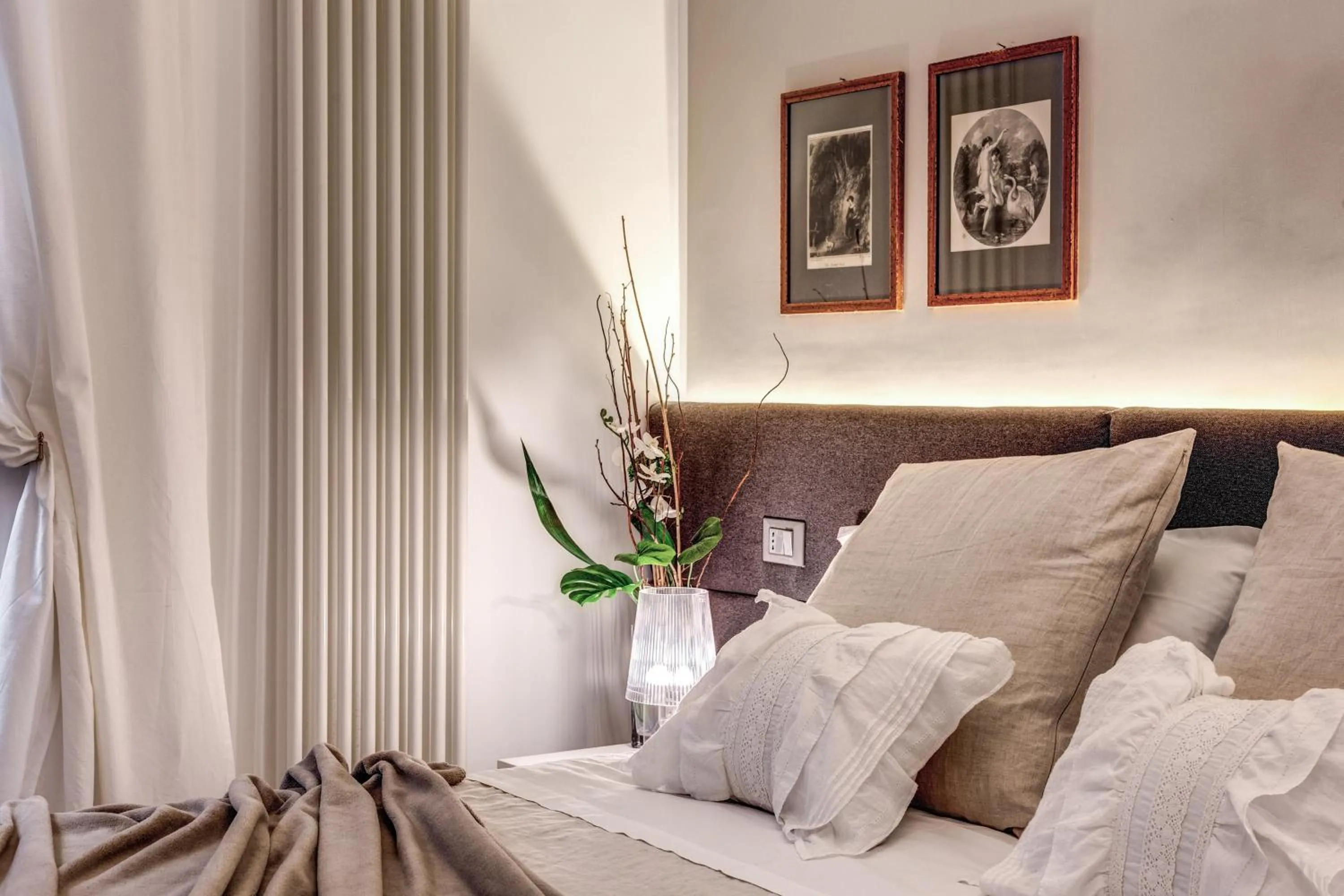 Decorative detail, Bed in Approdo Ripetta