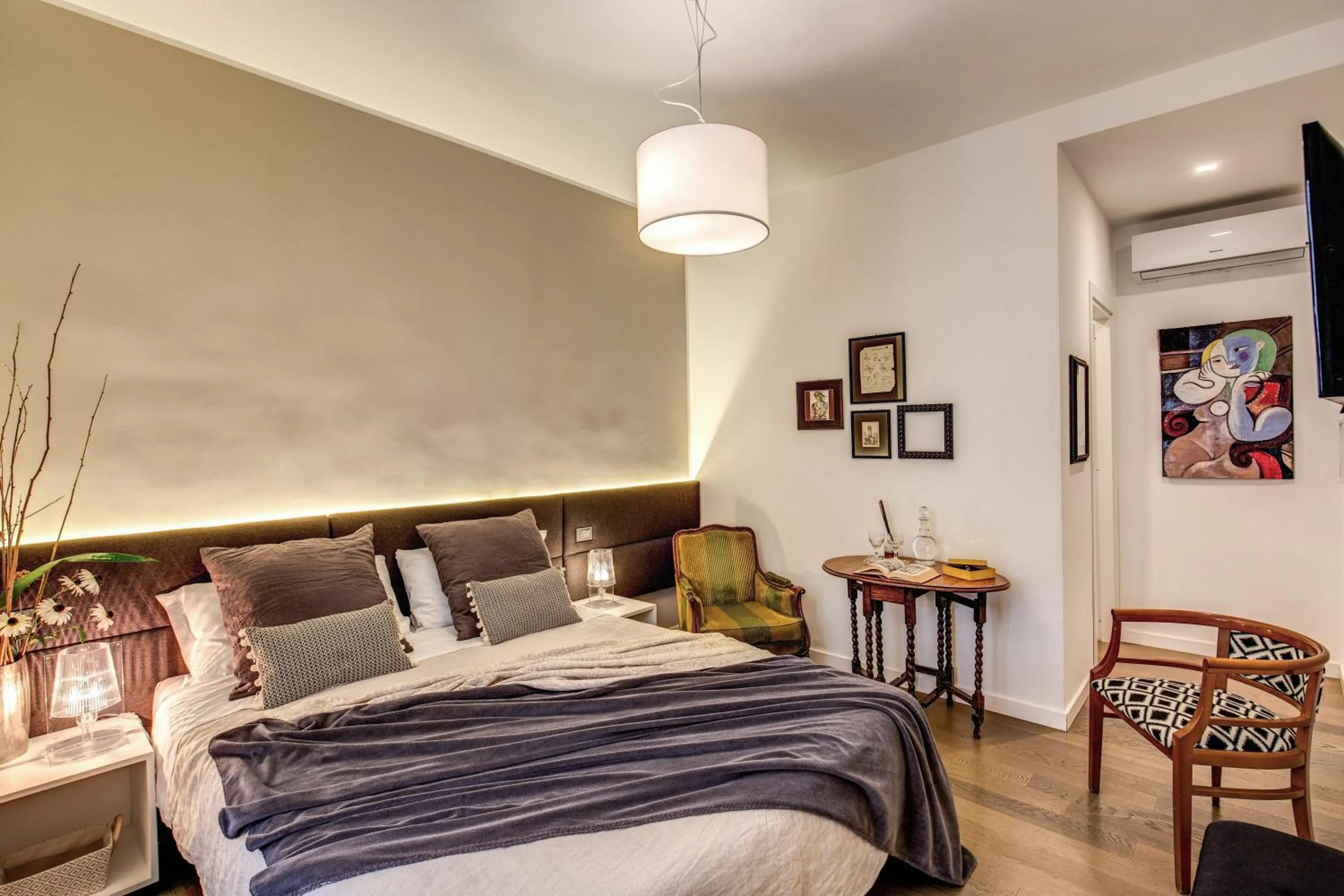 Photo of the whole room, Bed in Approdo Ripetta