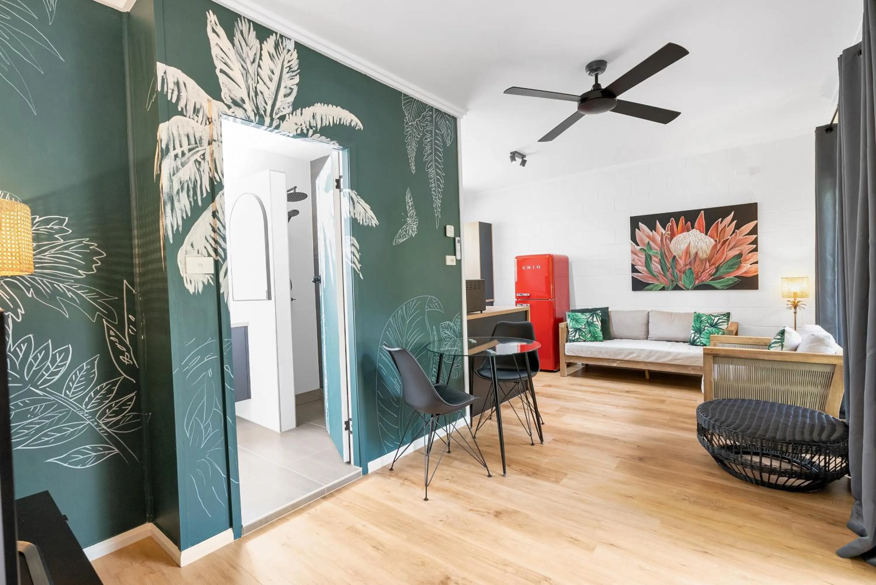Seating area in The Palms At Palm Cove