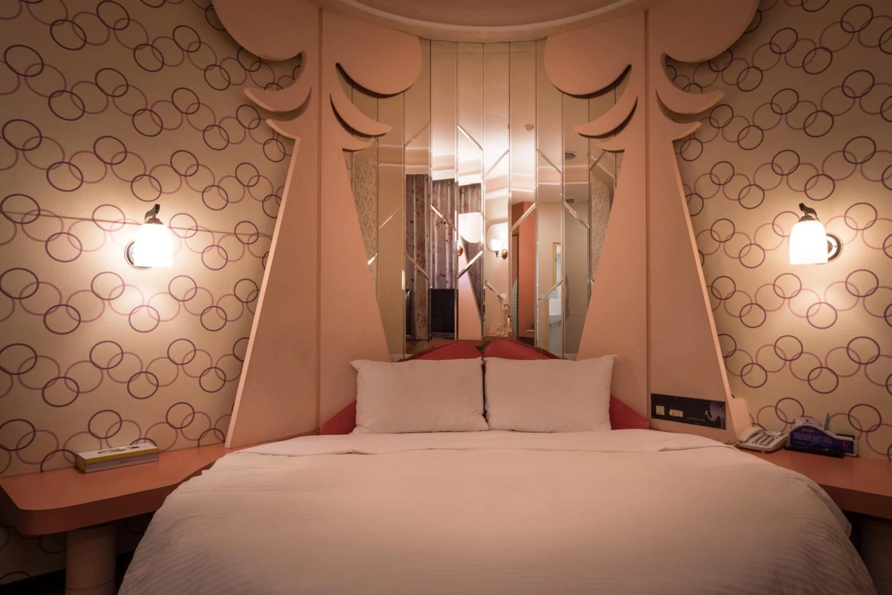 bunk bed, Bed in Golden Phoenix Hotel