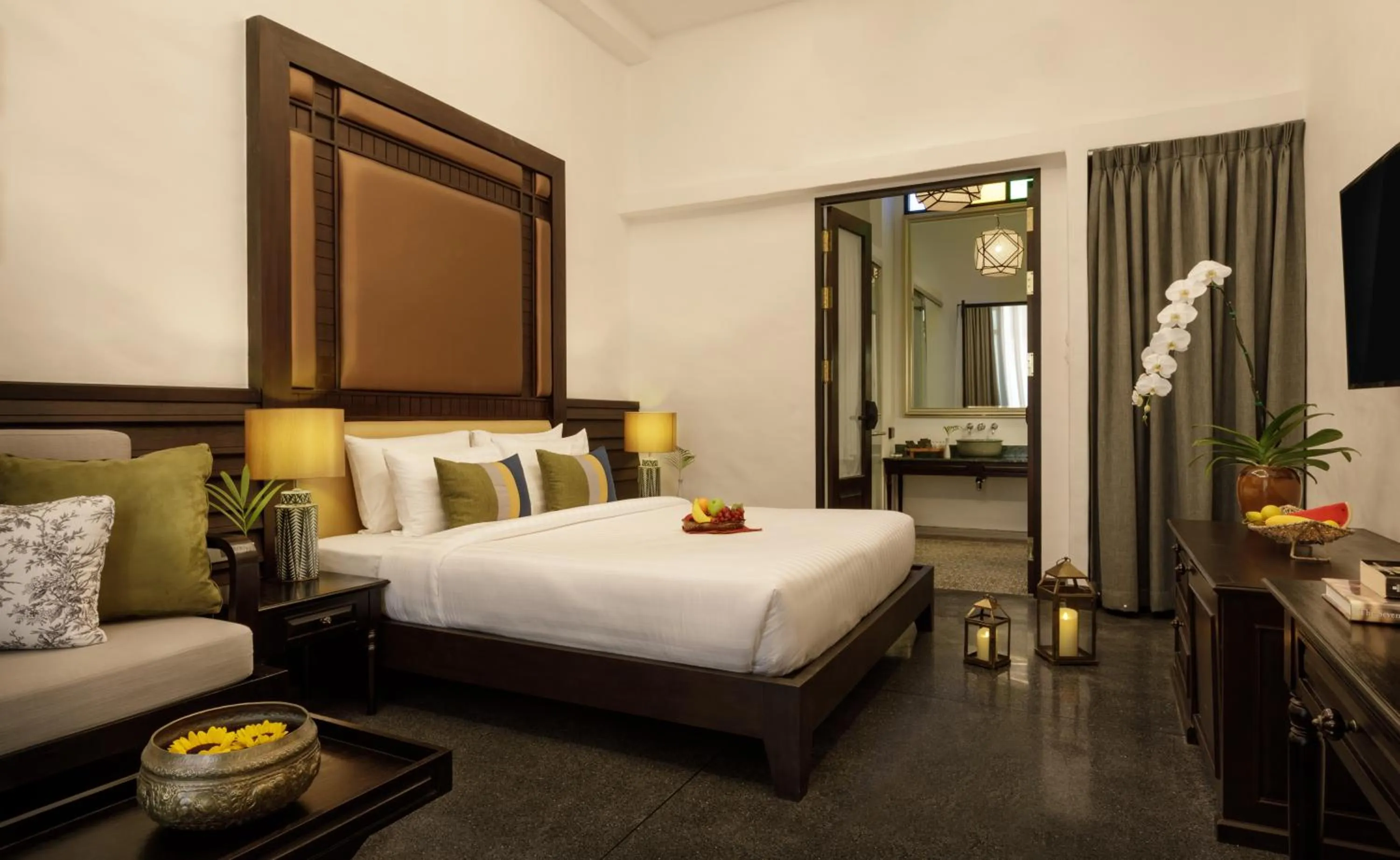Photo of the whole room, Bed in Thai Akara - Lanna Boutique Hotel