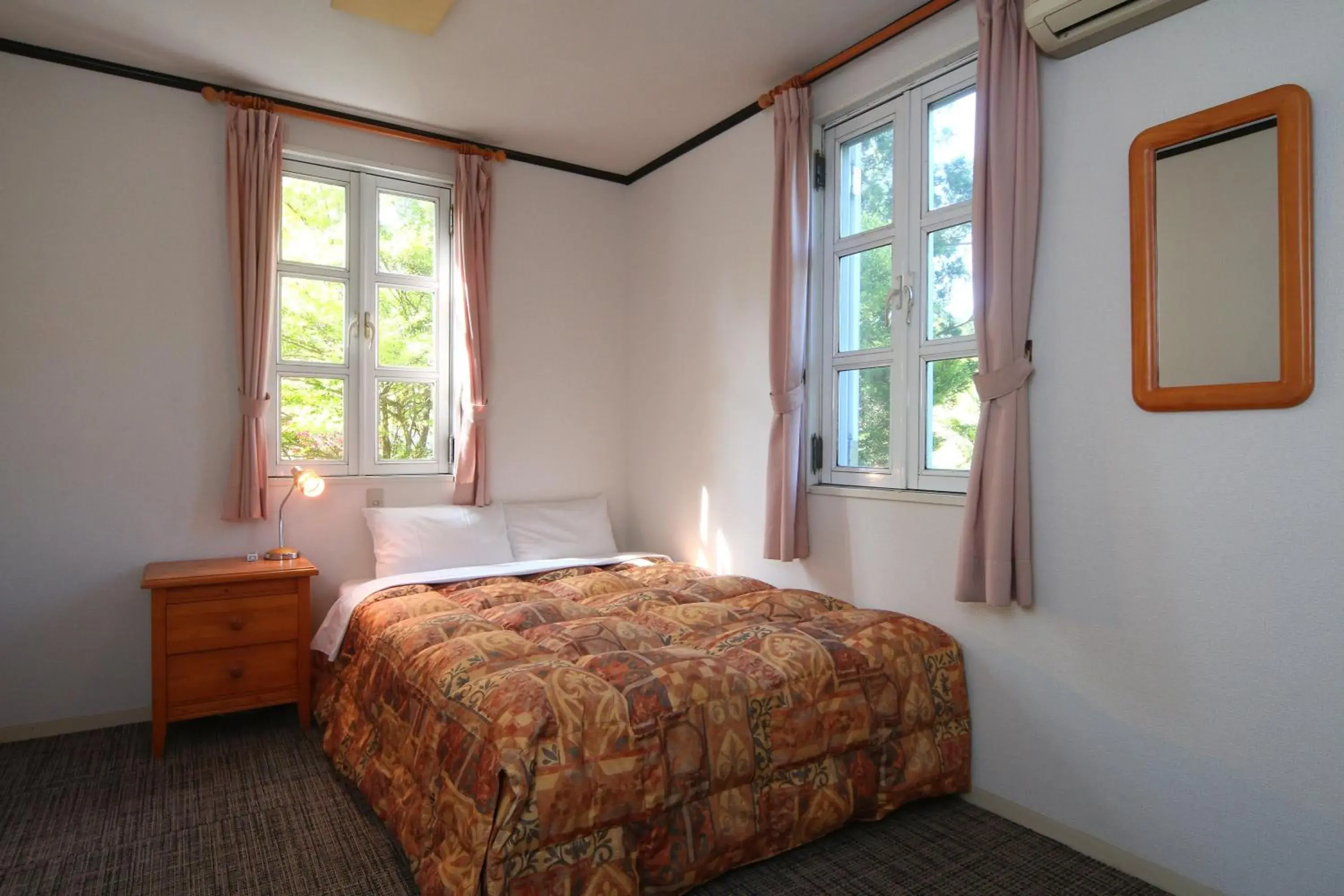 Double Room with Private Bathroom - single occupancy in Guesthouse Curry Village Double Room with Private Bathroom - single occupancy in Guesthouse Curry Village