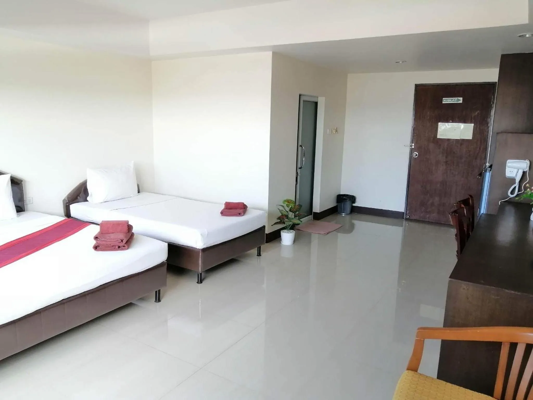 Bed in Pearl Place Hotel