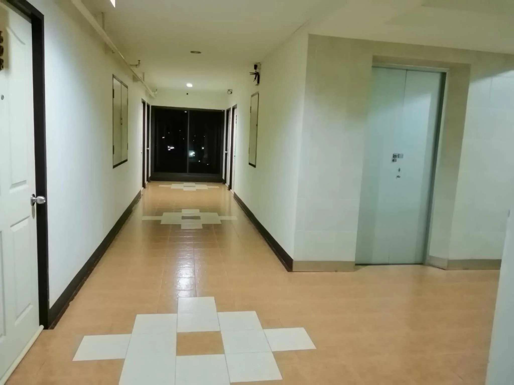 Property building in Pearl Place Hotel