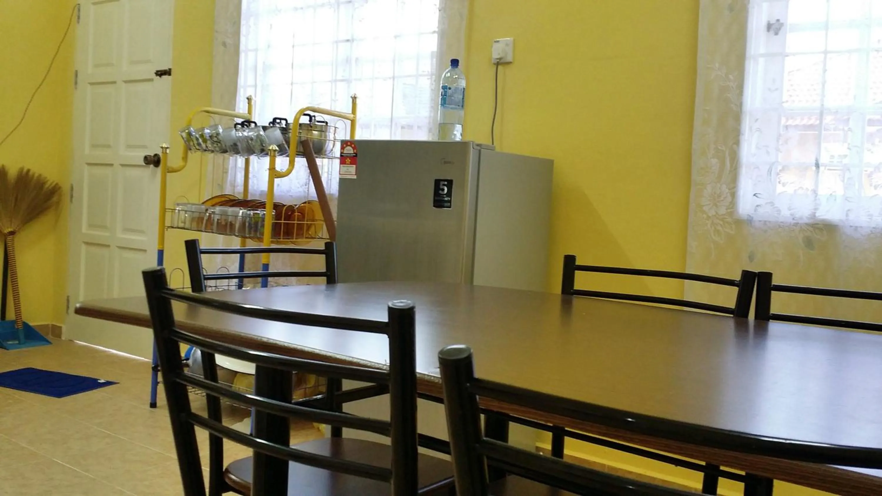 Kitchen or kitchenette in Noor Guesthouse