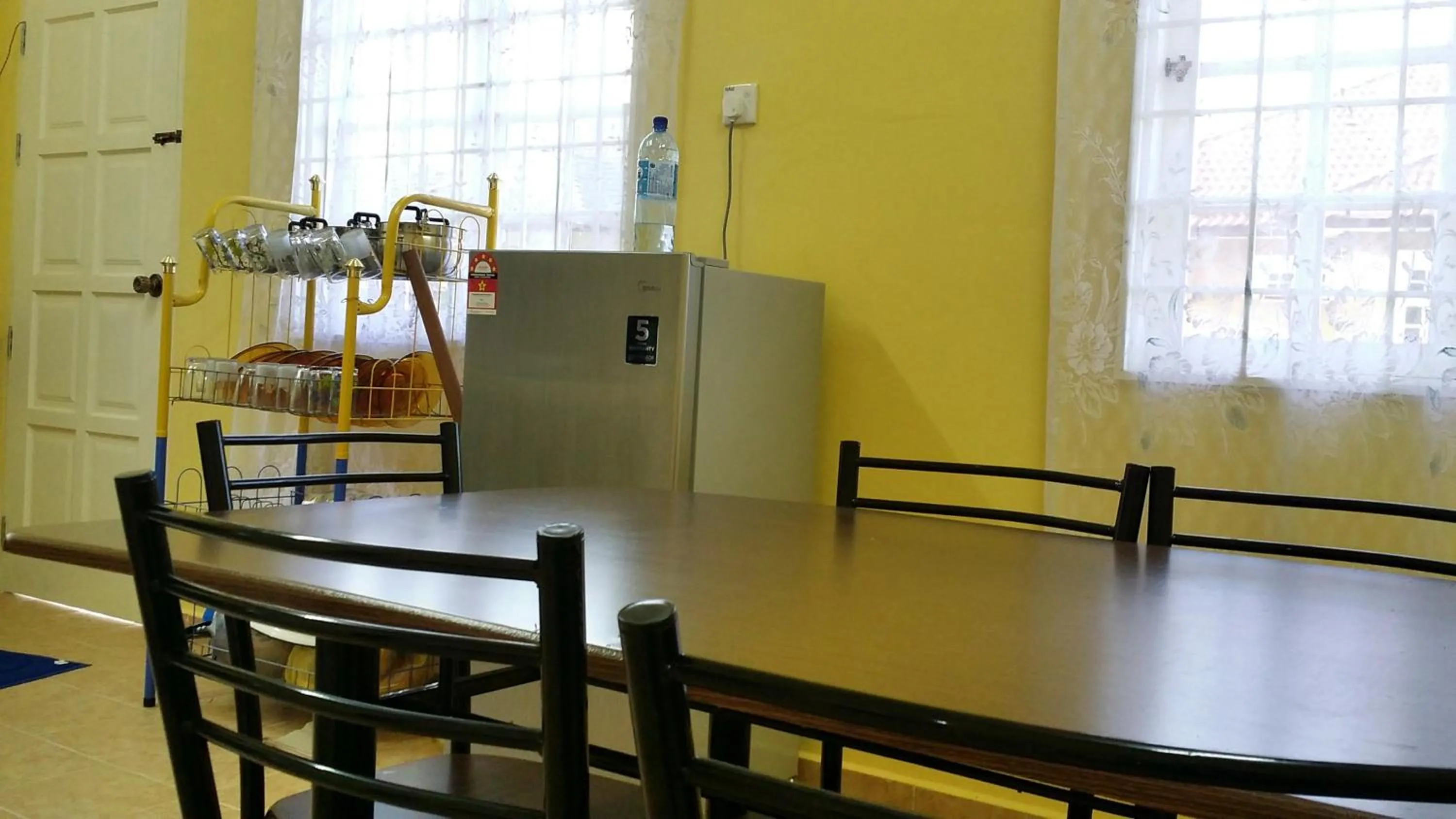 Kitchen or kitchenette in Noor Guesthouse