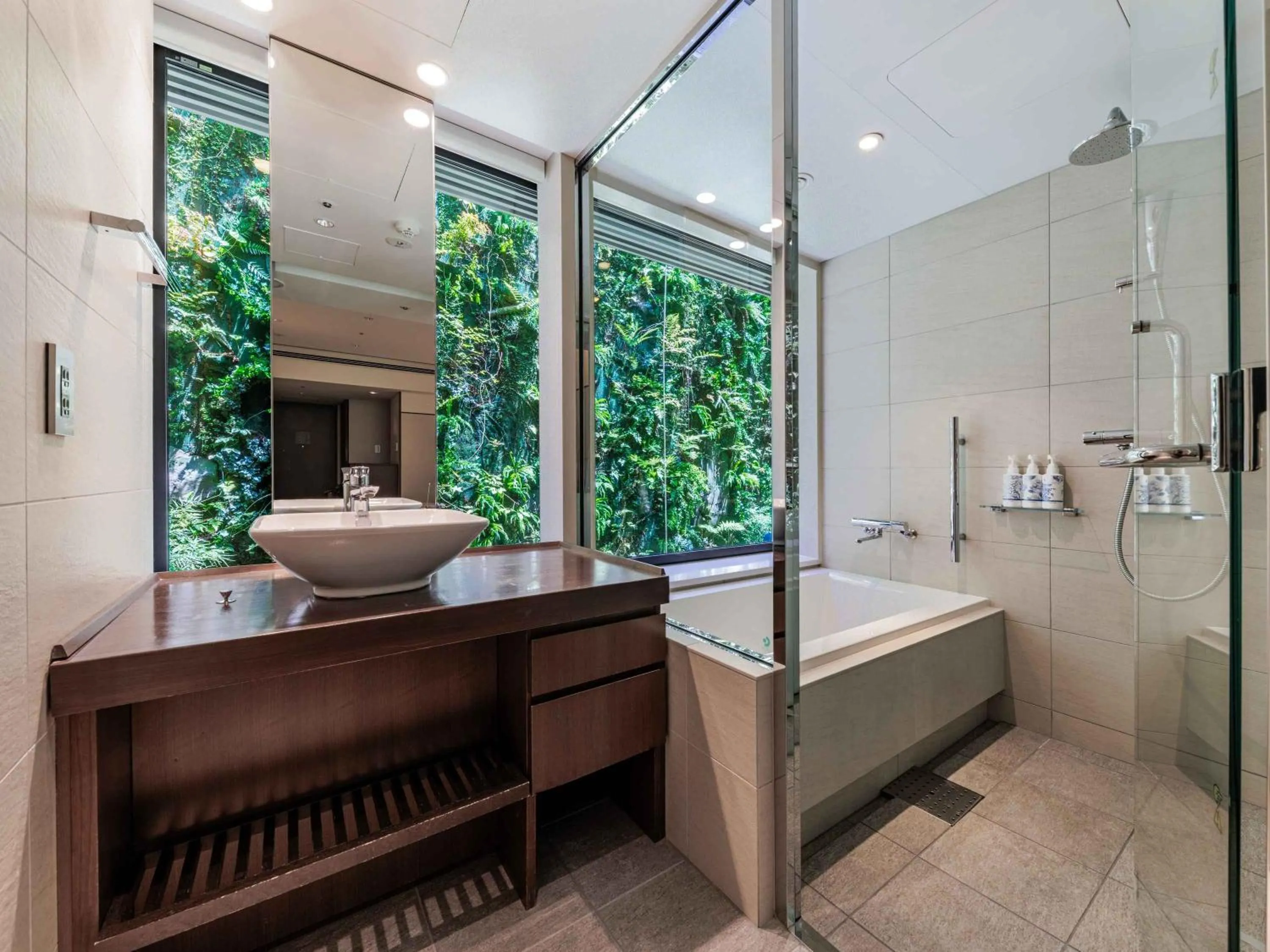 Bathroom in Solaria Nishitetsu Hotel Kyoto Premier