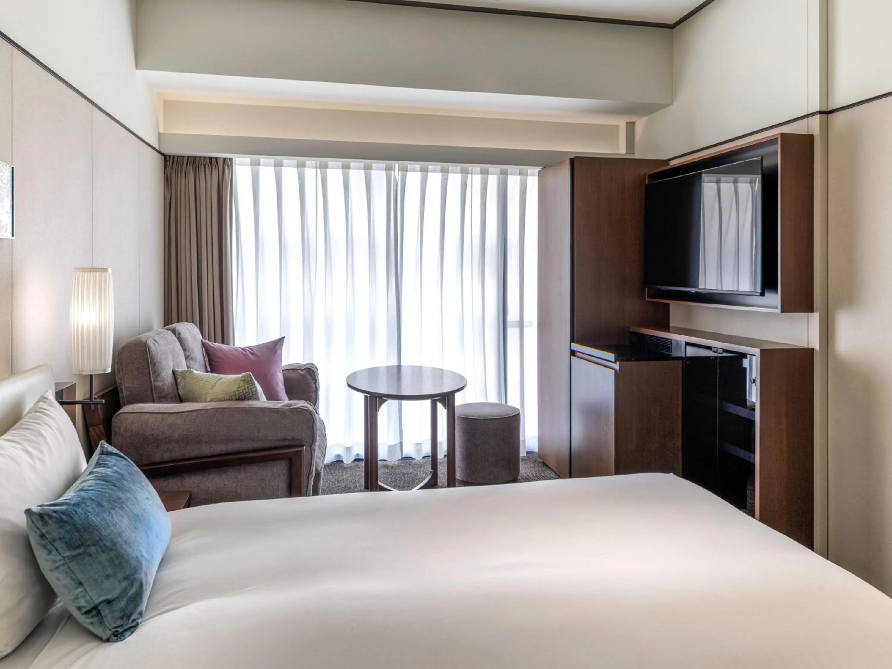 Photo of the whole room, Bed in Solaria Nishitetsu Hotel Kyoto Premier