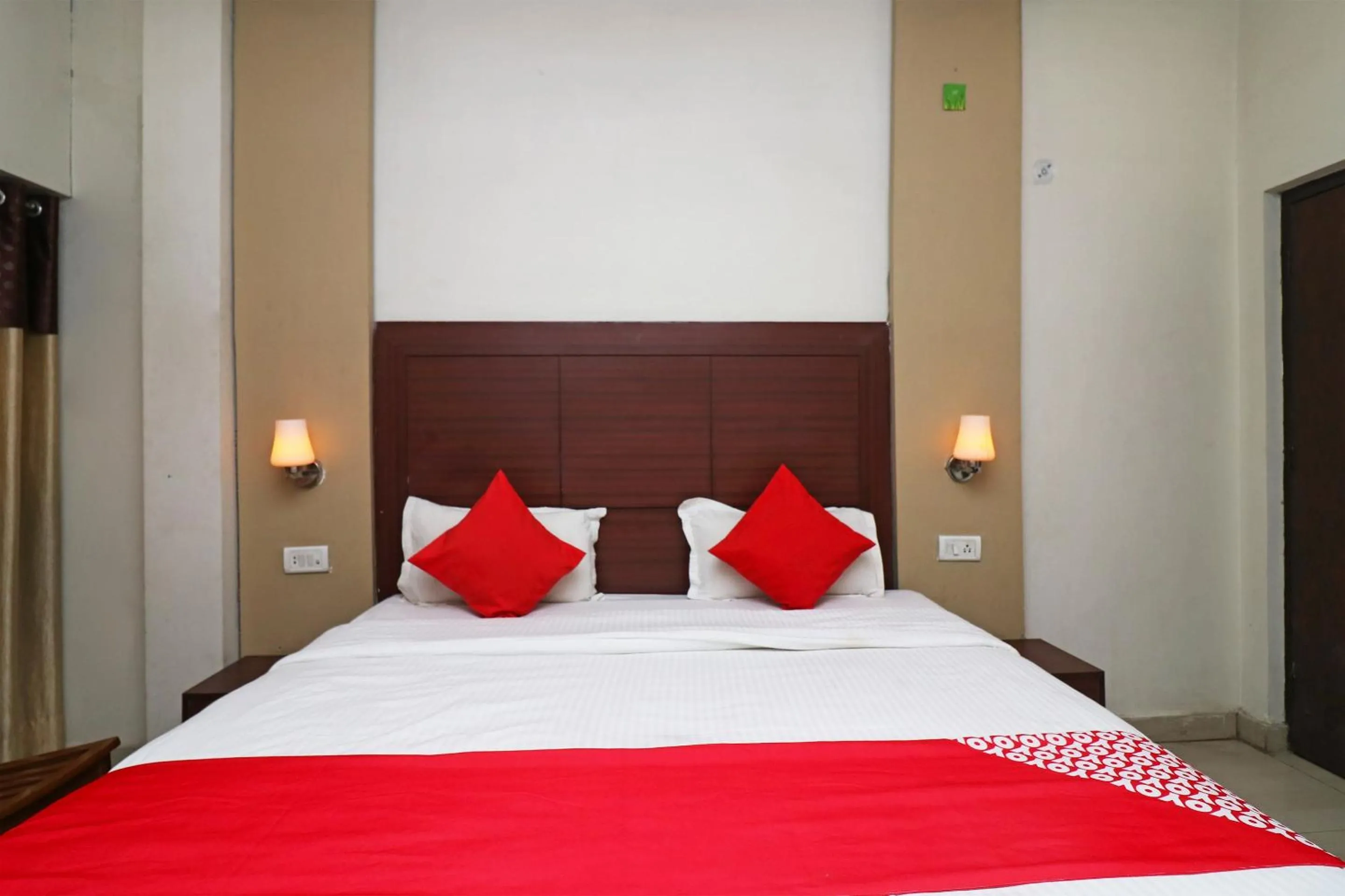 Bedroom, Bed in Super Hotel O by OYO Surya Continental