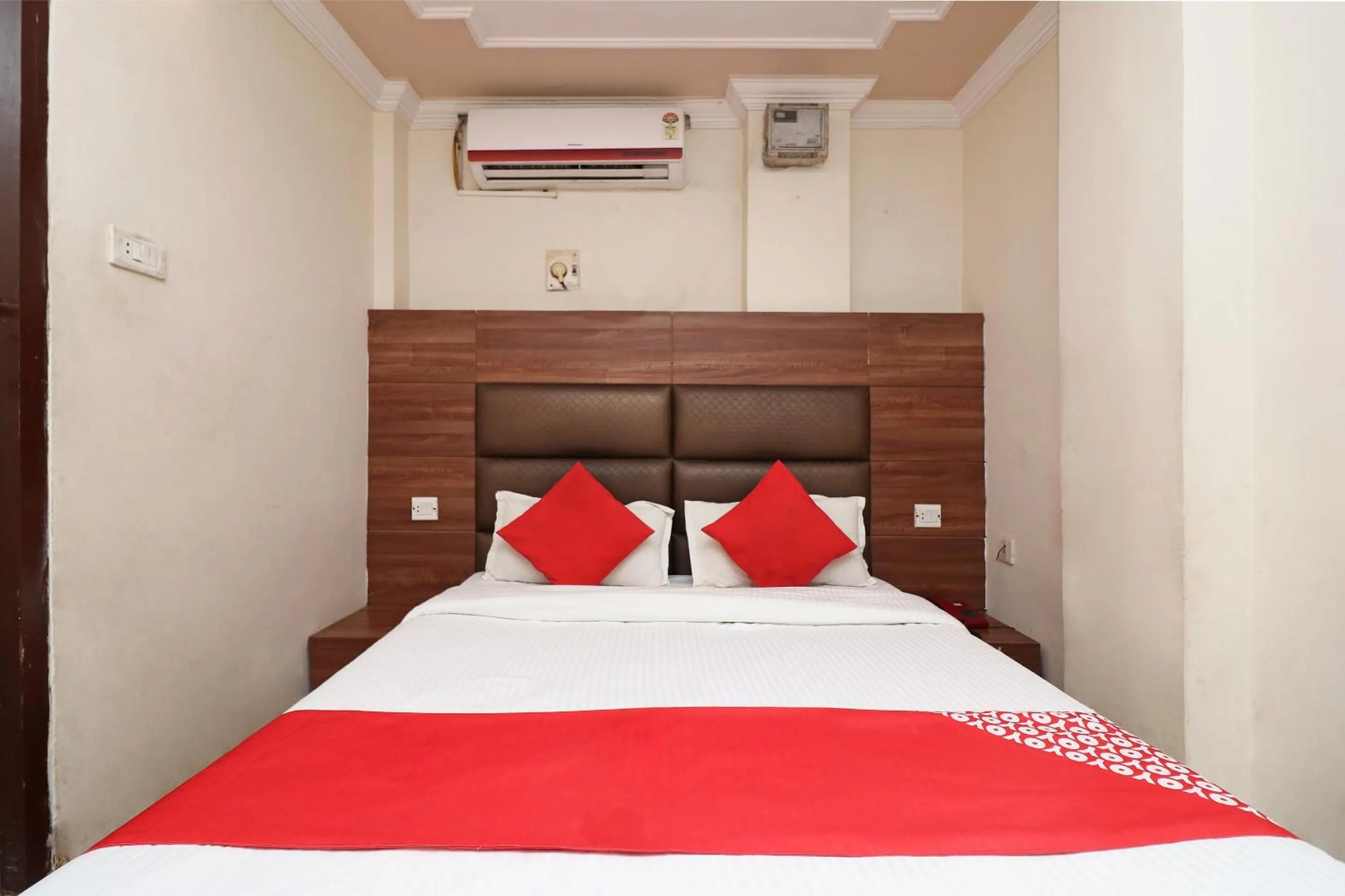 Bedroom, Bed in Super Hotel O by OYO Surya Continental