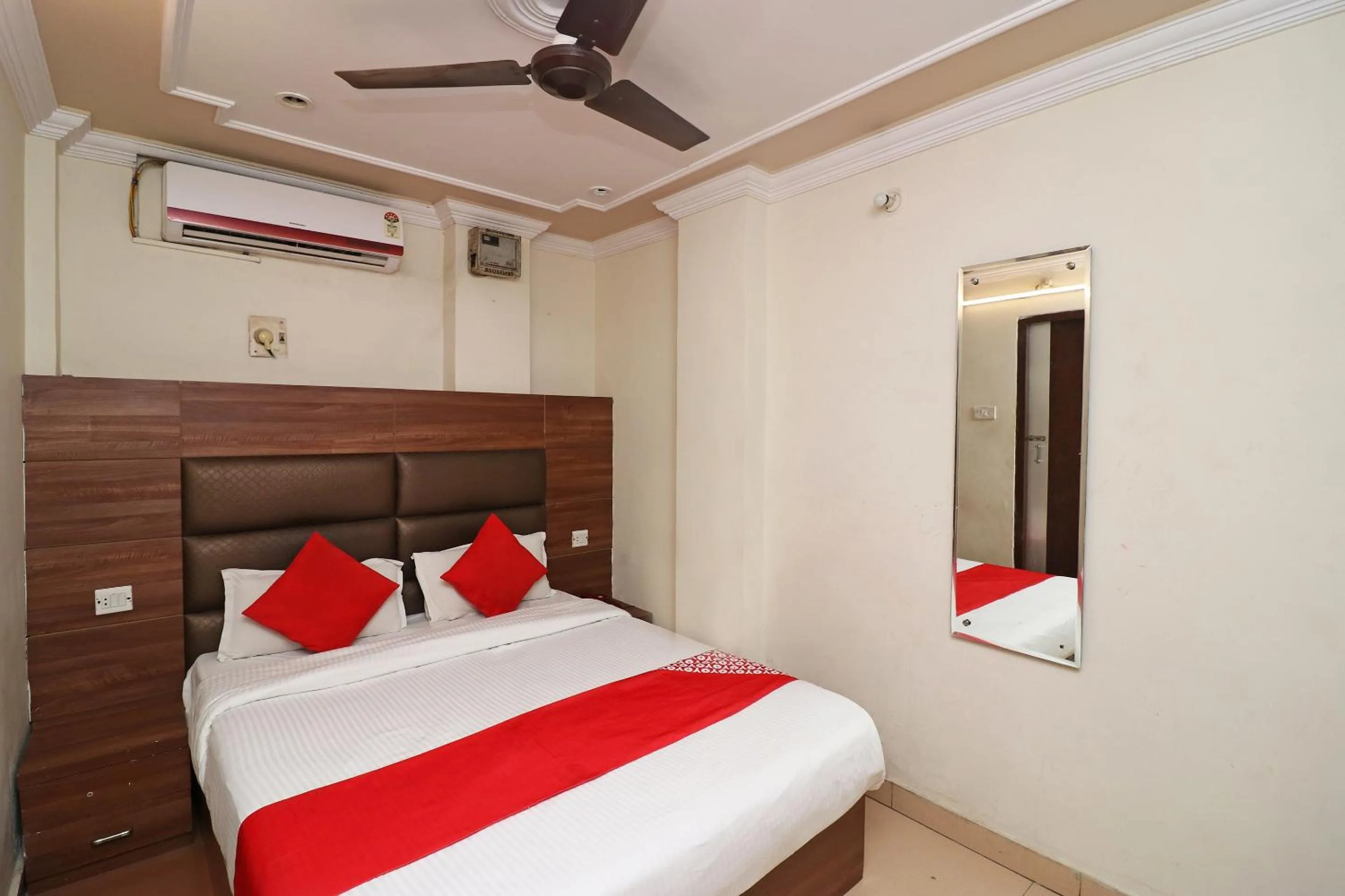 Bedroom, Bed in Super Hotel O by OYO Surya Continental