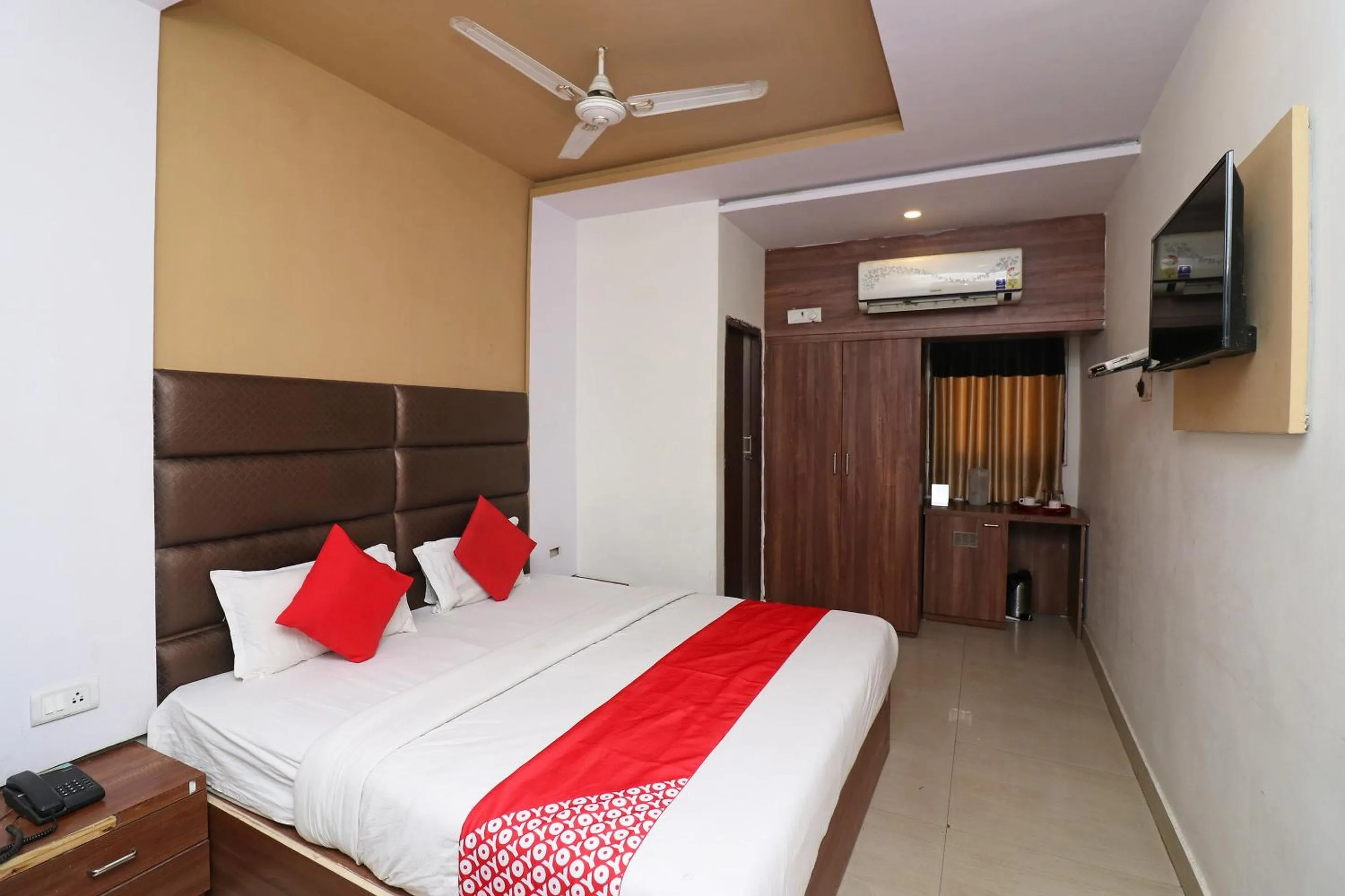 Bedroom, Bed in Super Hotel O by OYO Surya Continental
