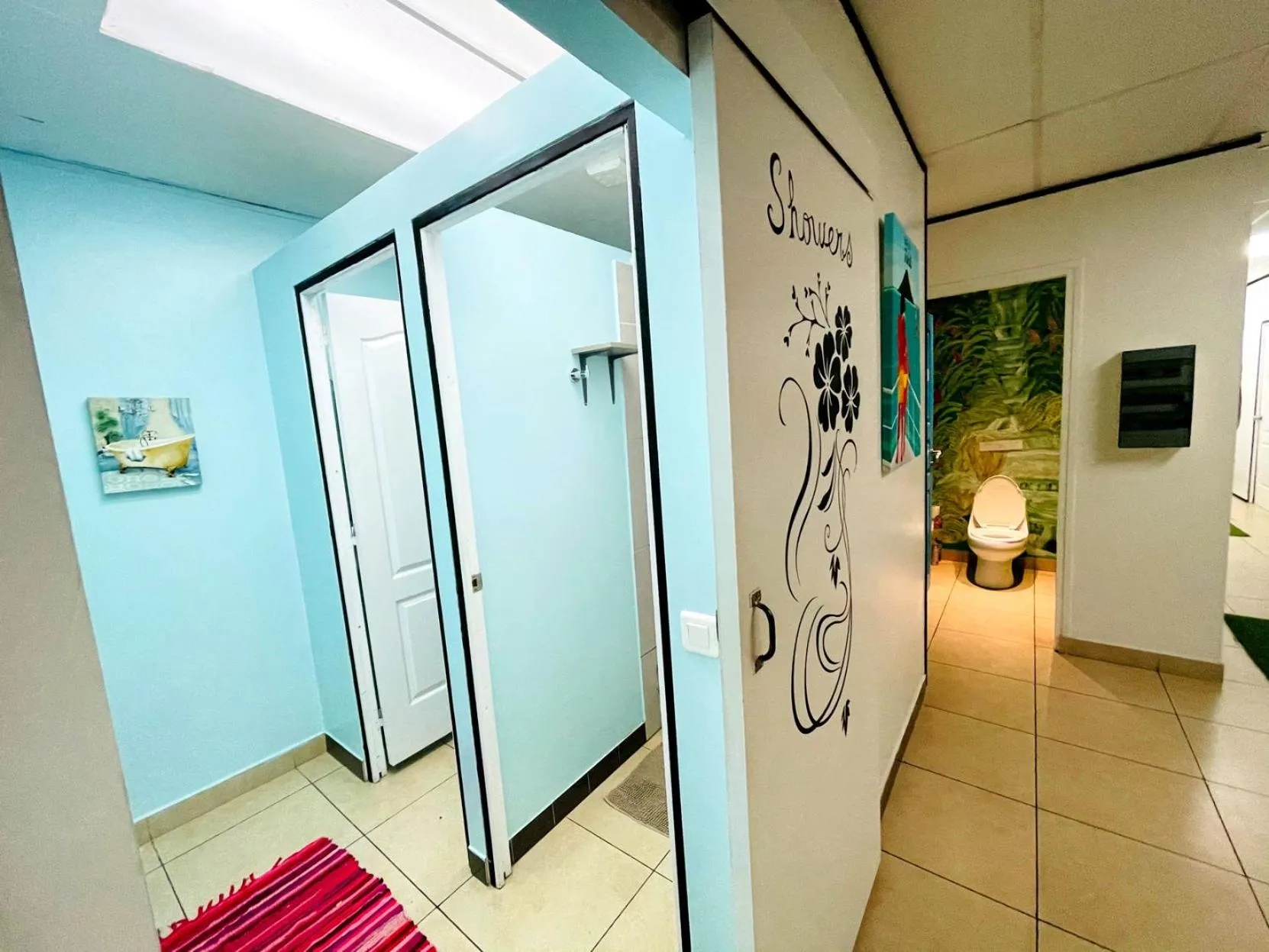 Shower in Mahana Lodge Hostel & Backpacker