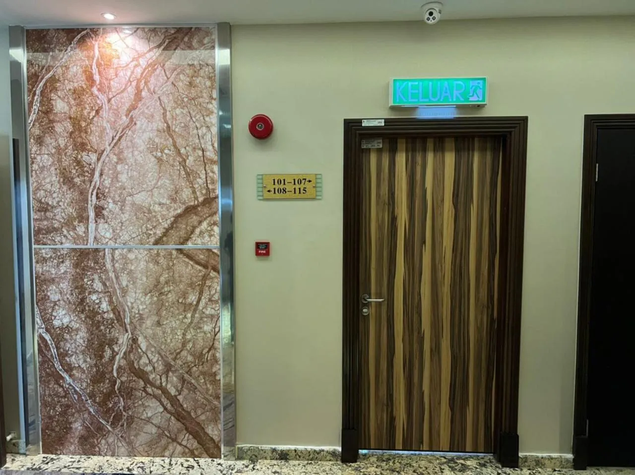 elevator in Nova Hotel Miri