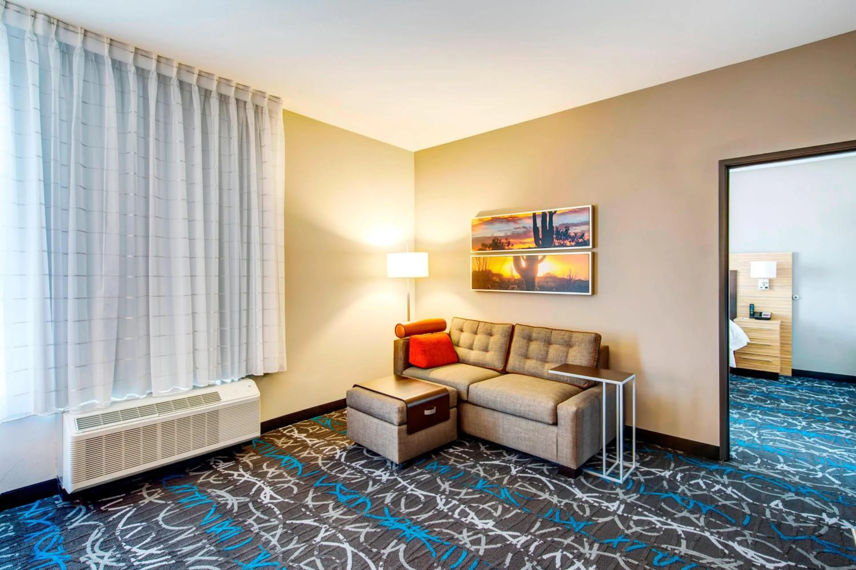 Living room, Bed in TownePlace Suites by Marriott Big Spring