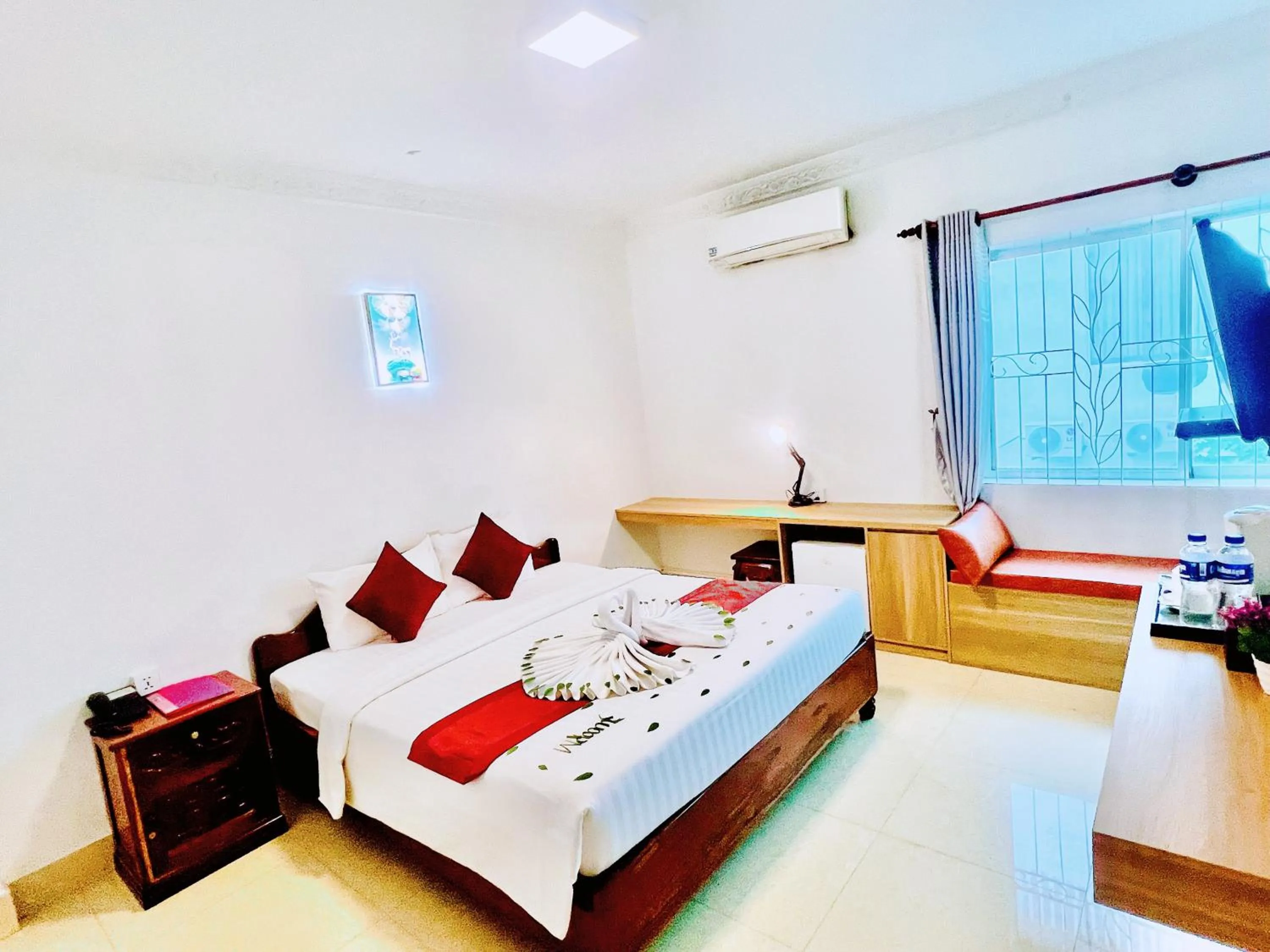 Bed in The One by Nika